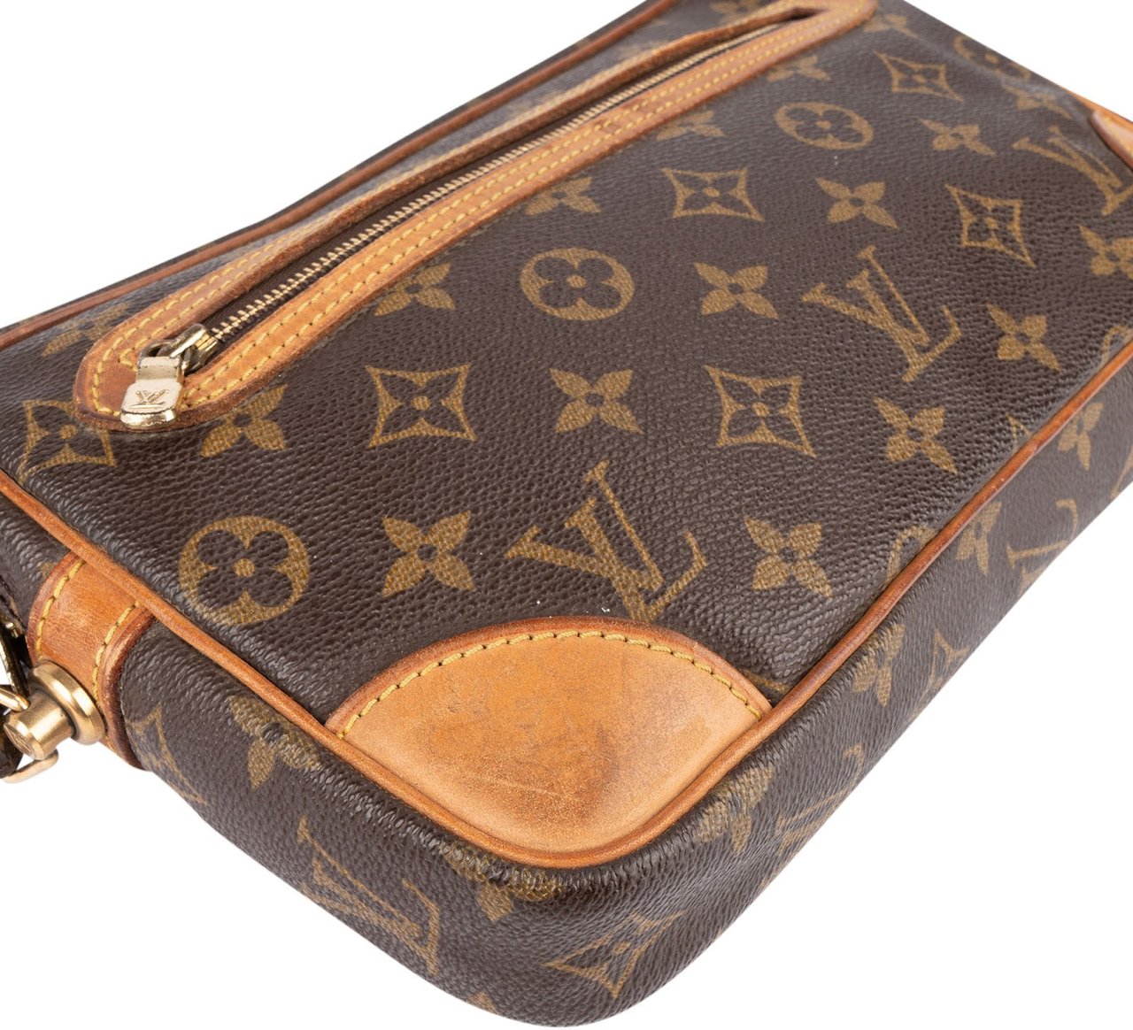 Louis Vuitton Louis Vuitton Canvas Monogram Marly Dragonne Clutch Bruin