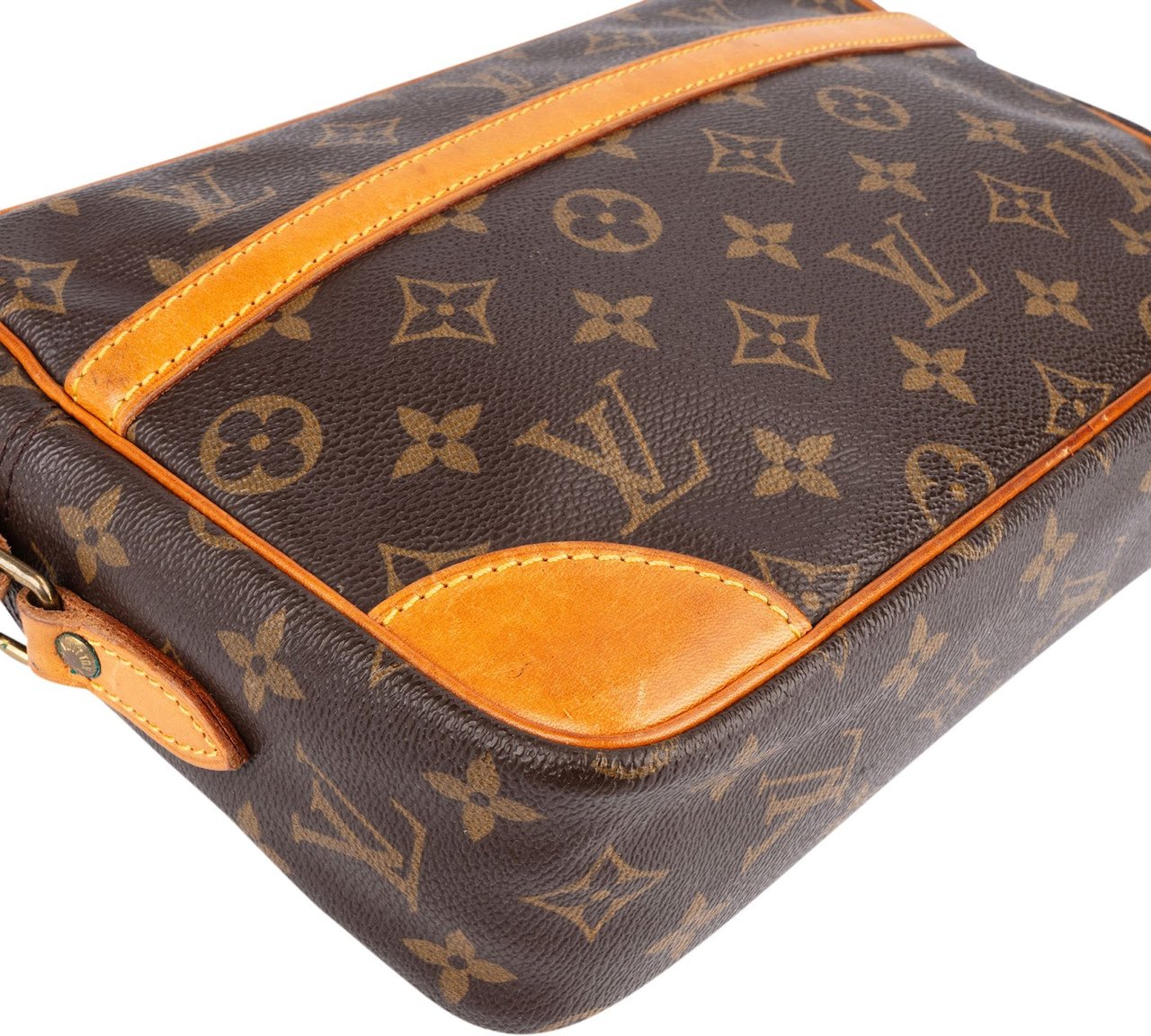 Louis Vuitton Louis Vuitton Monogram Canvas Trocadero 27 Crossbody Bag Bruin