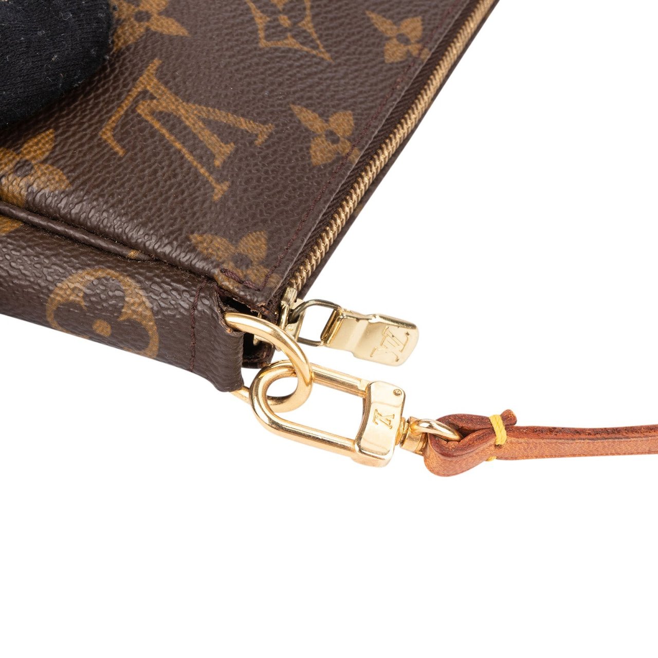 Louis Vuitton Louis Vuitton Monogram Canvas Pochette Accessoires Handbag Bruin