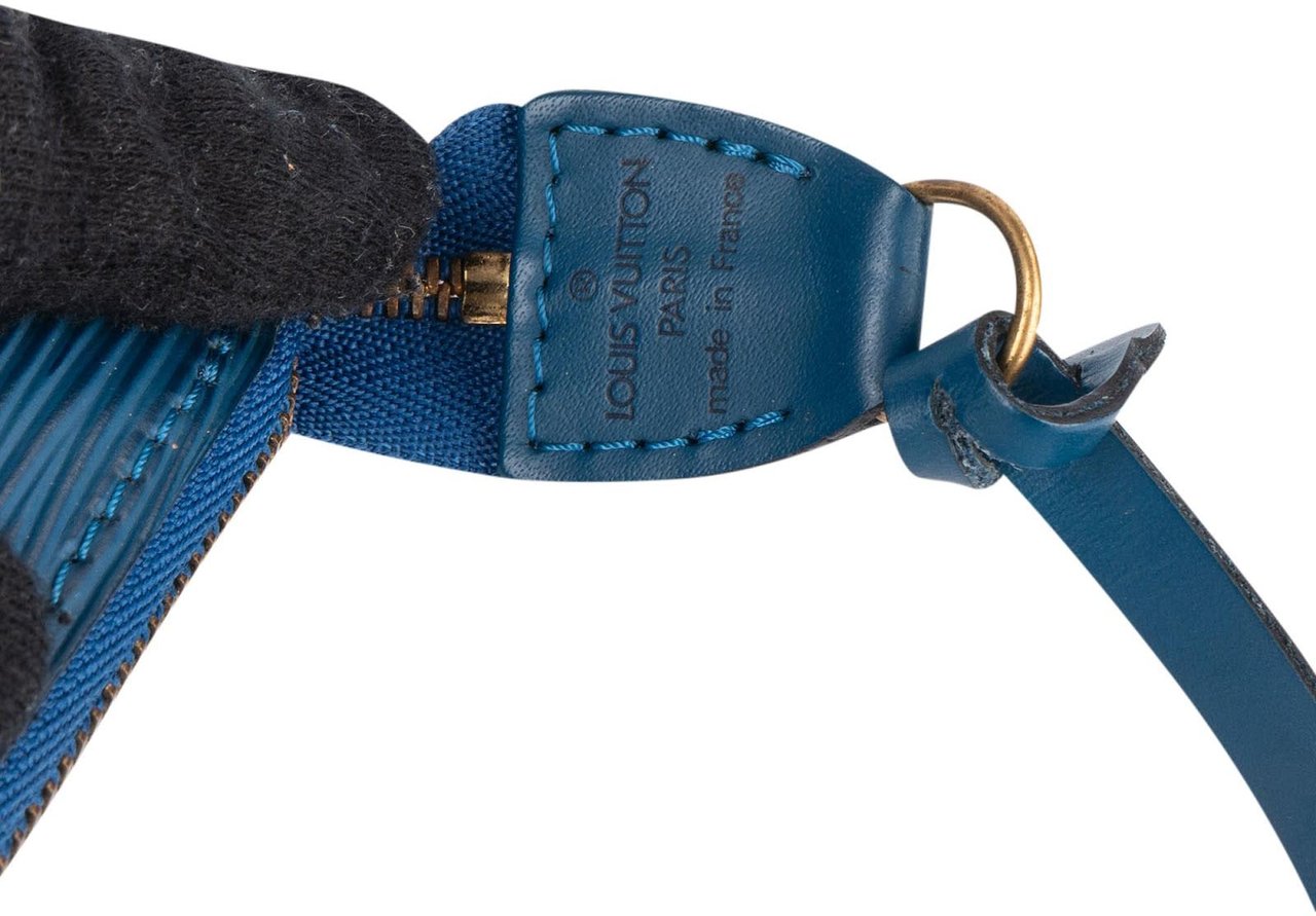 Louis Vuitton Louis Vuitton Blue Epi Leather Pochette Accessoires Handbag Blauw