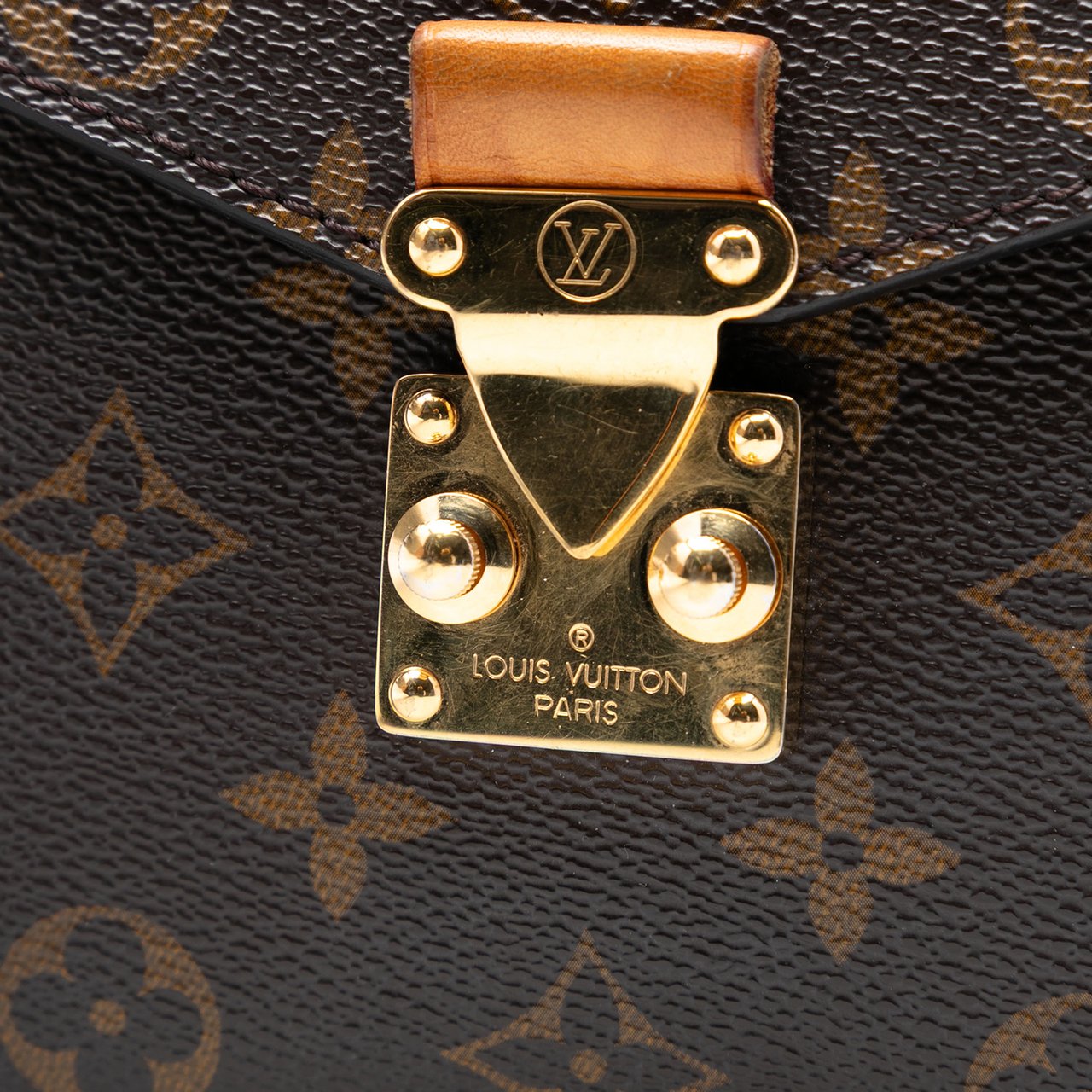 Louis Vuitton Monogram Pochette Metis Bruin