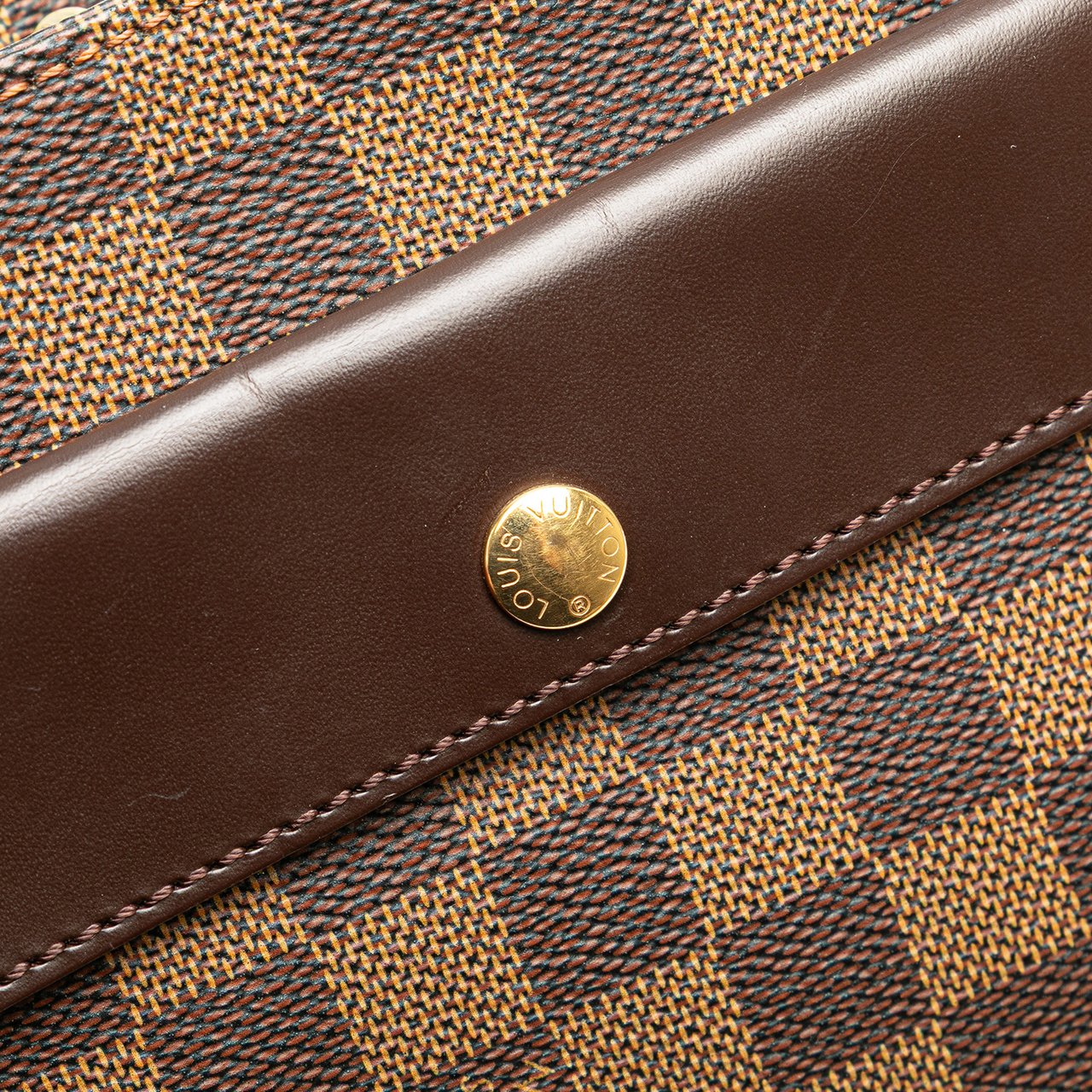 Louis Vuitton Damier Ebene Aubagne Bruin