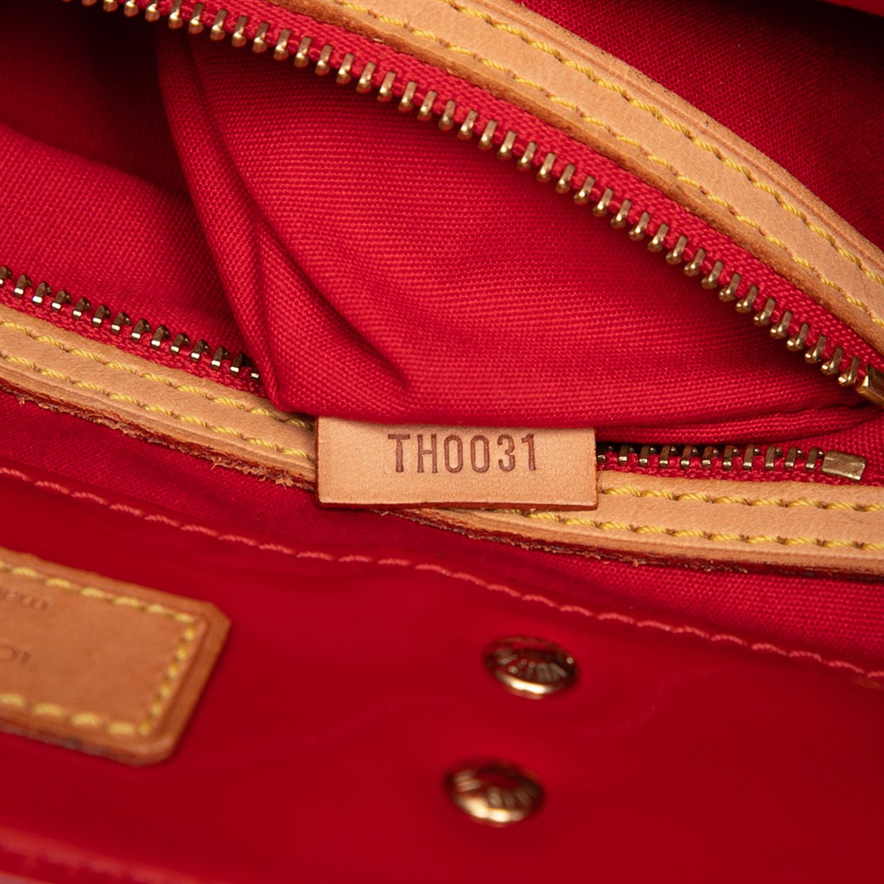 Louis Vuitton Monogram Vernis Reade MM Rood