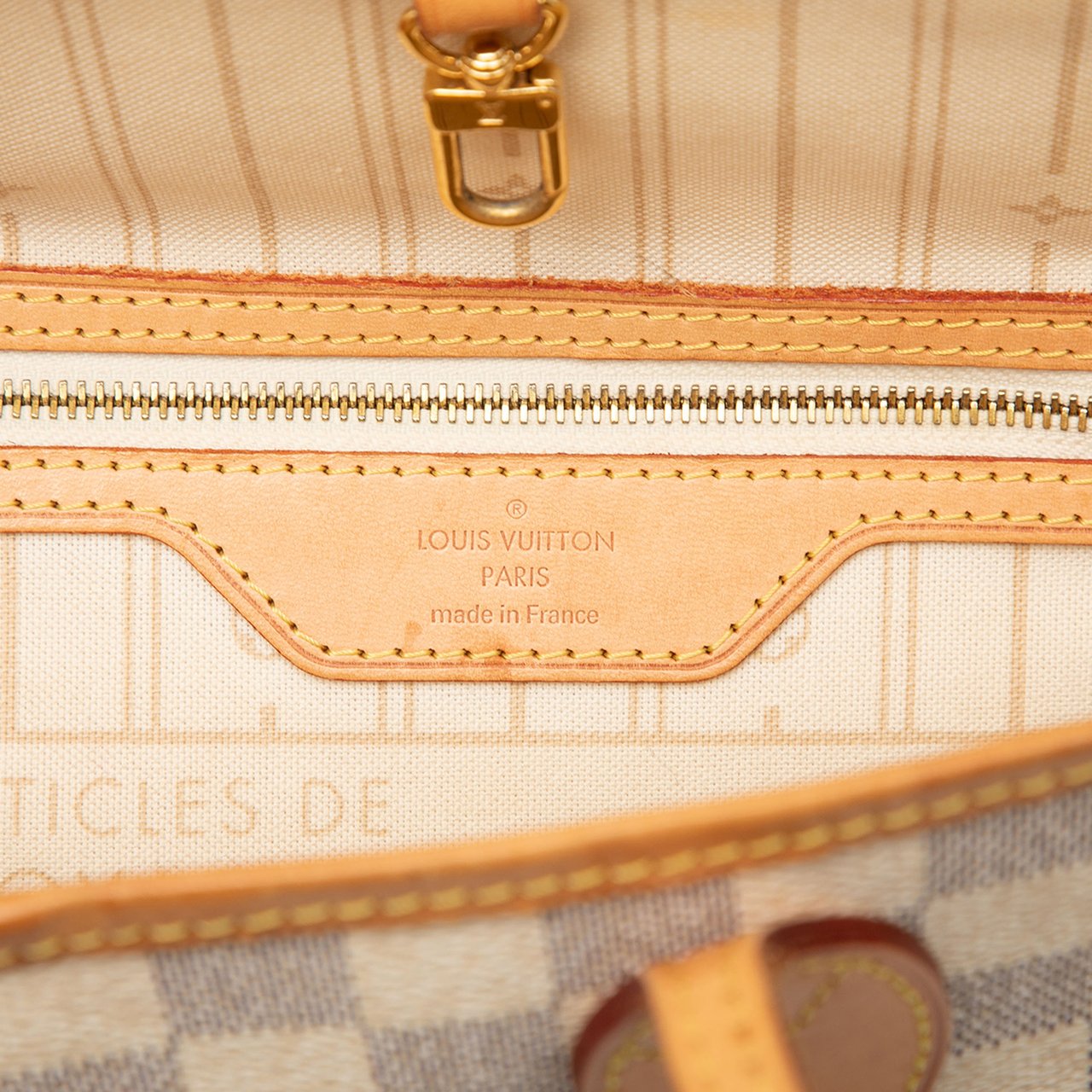 Louis Vuitton Damier Azur Neverfull PM Wit