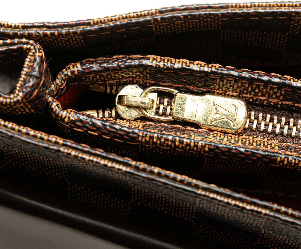 Louis Vuitton Damier Ebene Aubagne Bruin