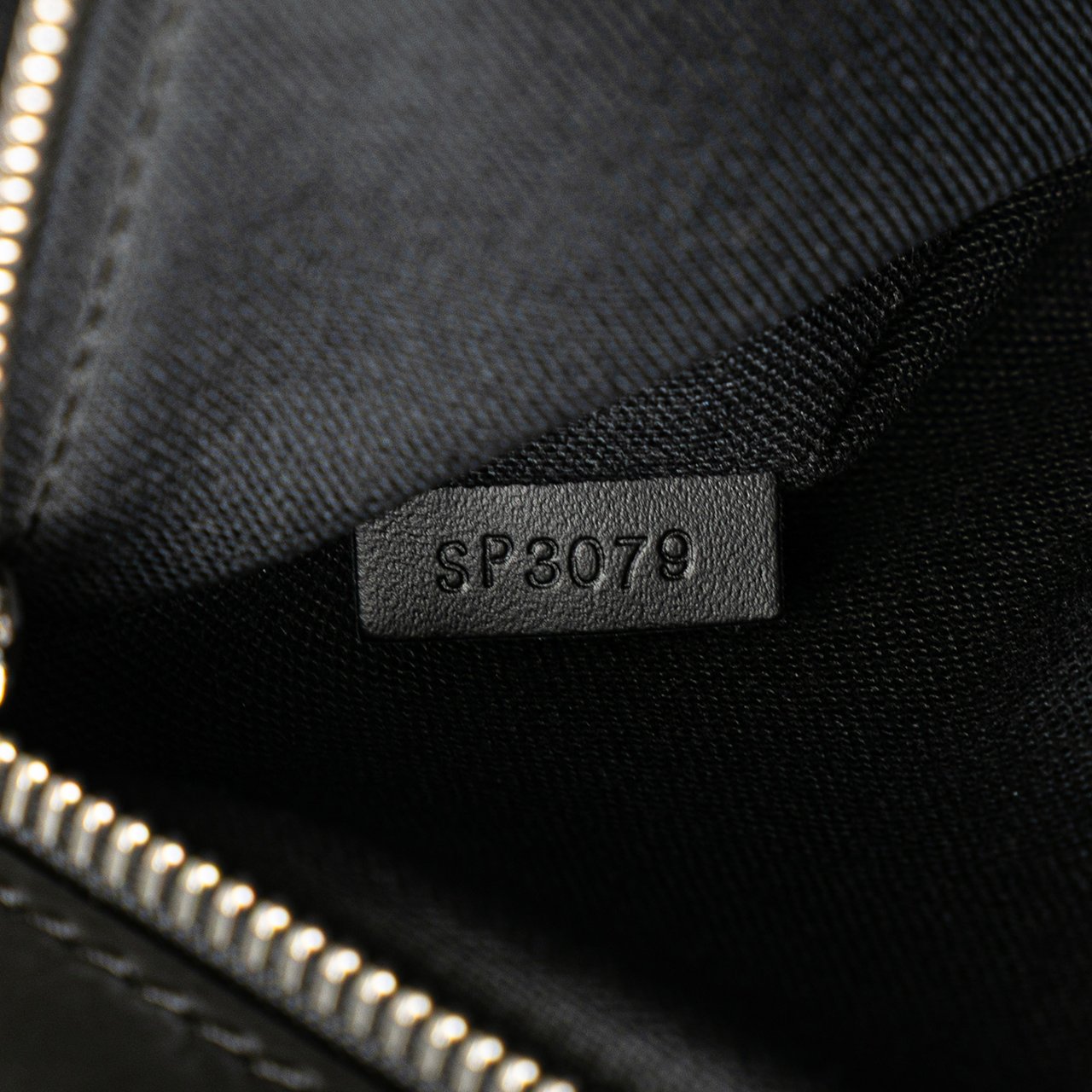 Louis Vuitton Damier Graphite Daniel MM Zwart