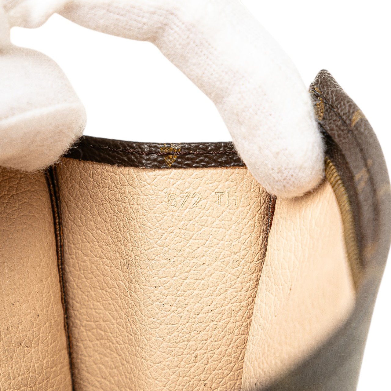 Louis Vuitton Monogram Toiletry Pouch 26 Bruin