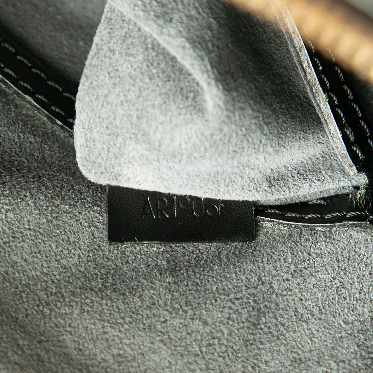 Louis Vuitton Epi Alma PM Zwart