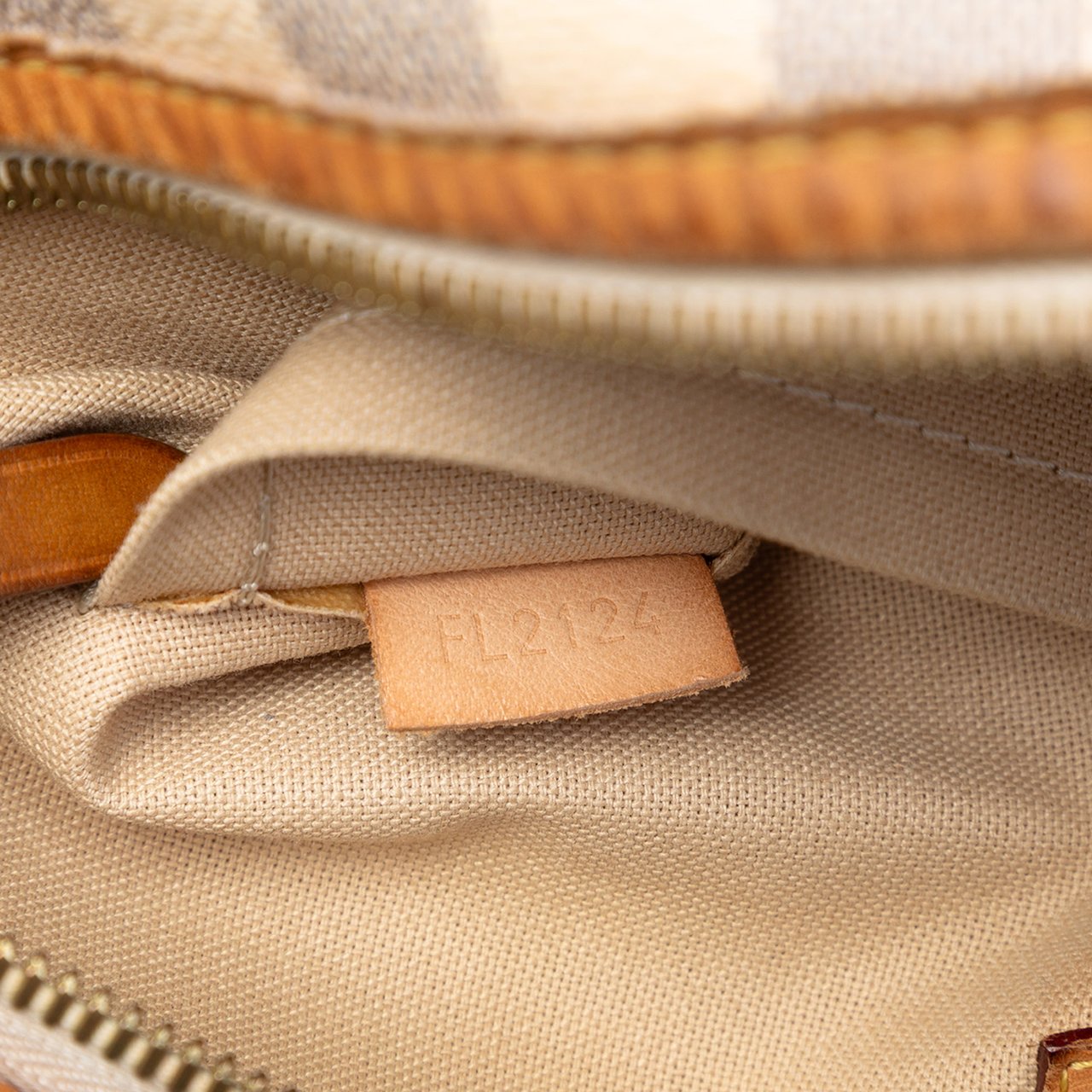 Louis Vuitton Damier Azur Riviera PM Wit