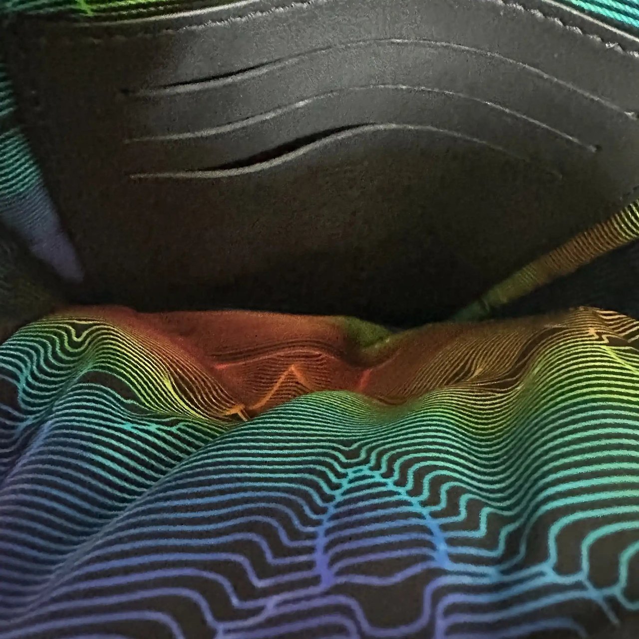 Louis Vuitton Louis Vuitton Asymmetrical Sling Bag 2054 Virgil Abloh Puffy Lammleder M68773 / neuwertig Zwart