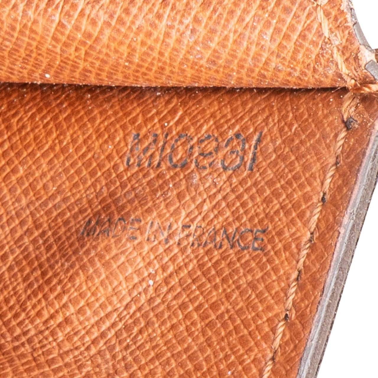 Louis Vuitton Louis Vuitton Monogram Canvas Porte Documents Laptop Clutch Bruin