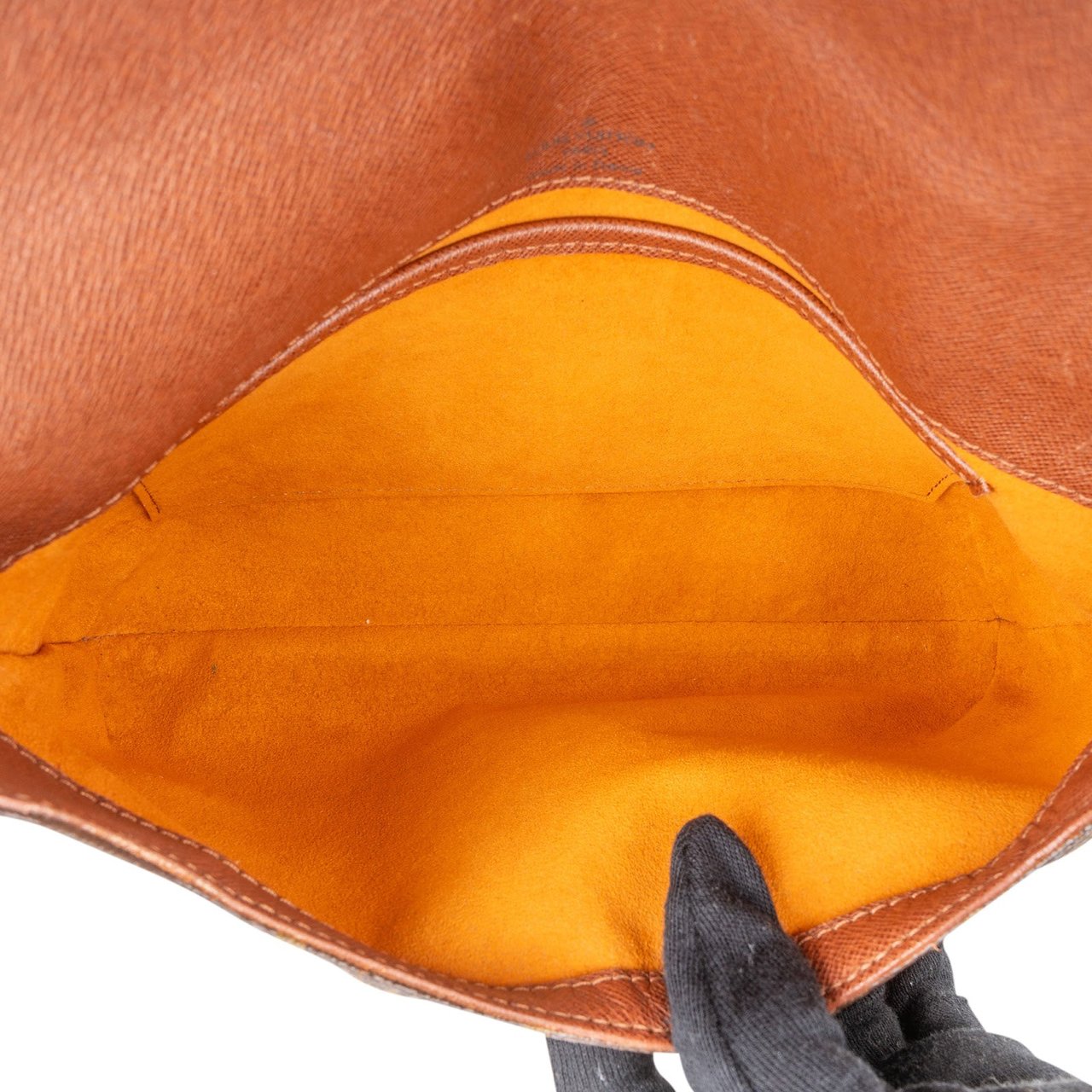 Louis Vuitton Louis Vuitton Monogram Canvas Musette Tango Shoulder Bag Bruin