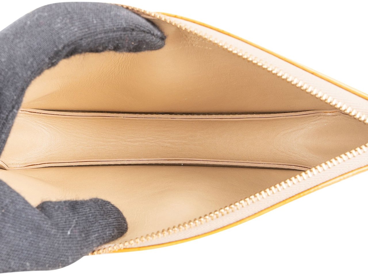 Louis Vuitton Louis Vuitton Monogram Vernis Pochette Lexington Handbag Geel