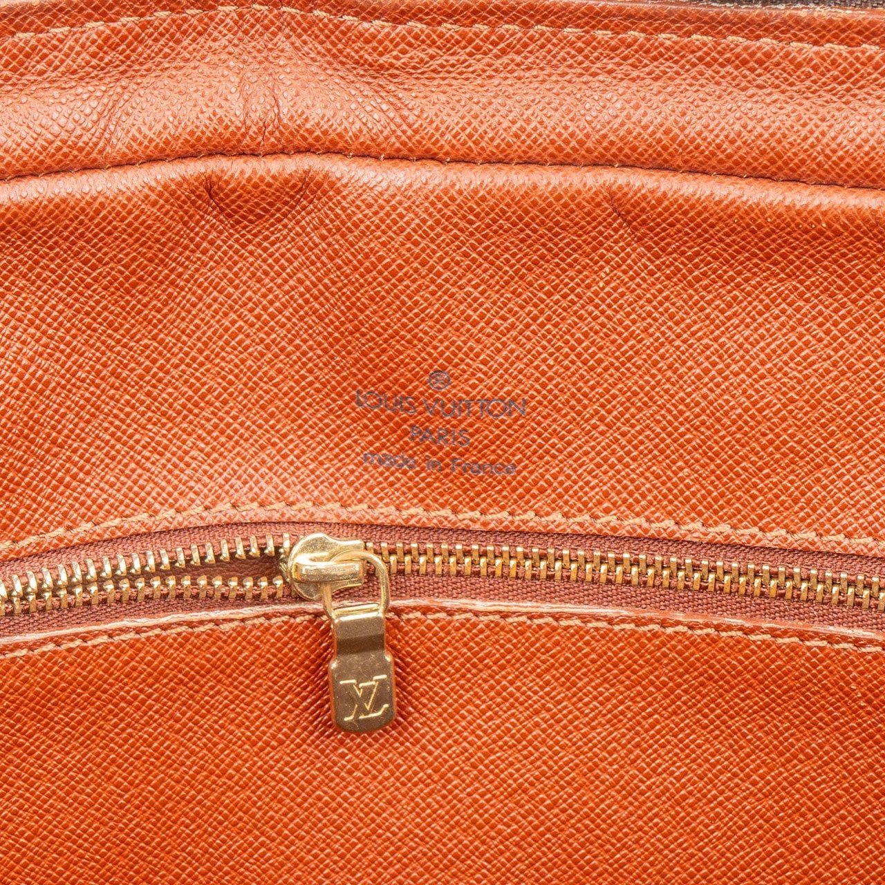 Louis Vuitton Louis Vuitton Monogram Canvas Porte-Documents Voyage Handbag Bruin