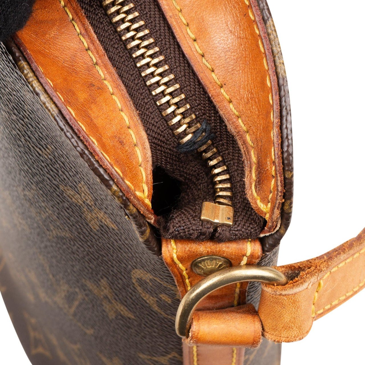 Louis Vuitton Louis Vuitton Monogram Canvas Drouot Crossbody Bag Bruin