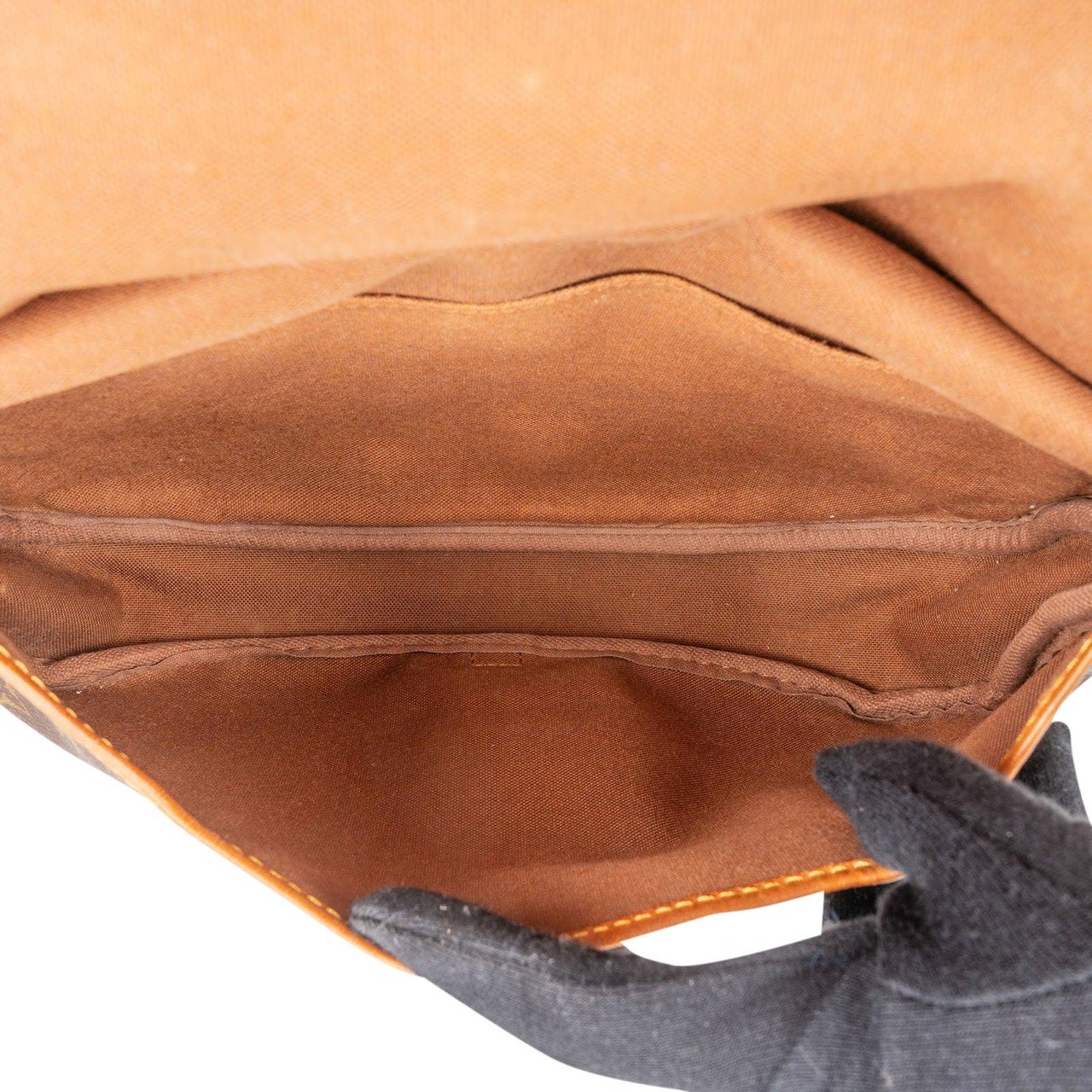 Louis Vuitton Louis Vuitton Monogram Canvas Saumur 30 Crossbody Bag Bruin