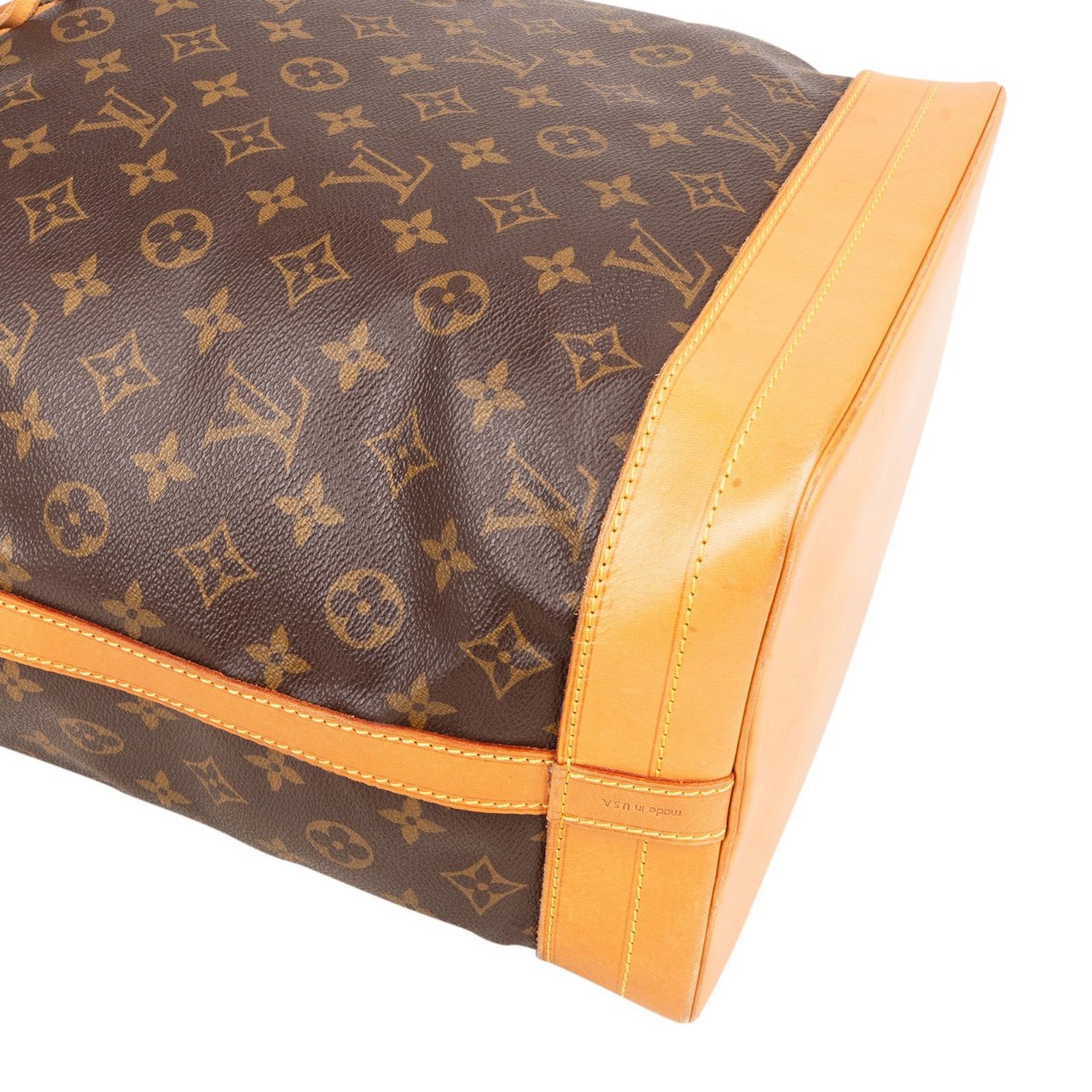 Louis Vuitton Louis Vuitton Monogram Canvas Sac Noé Grande Shoulder Bag Bruin