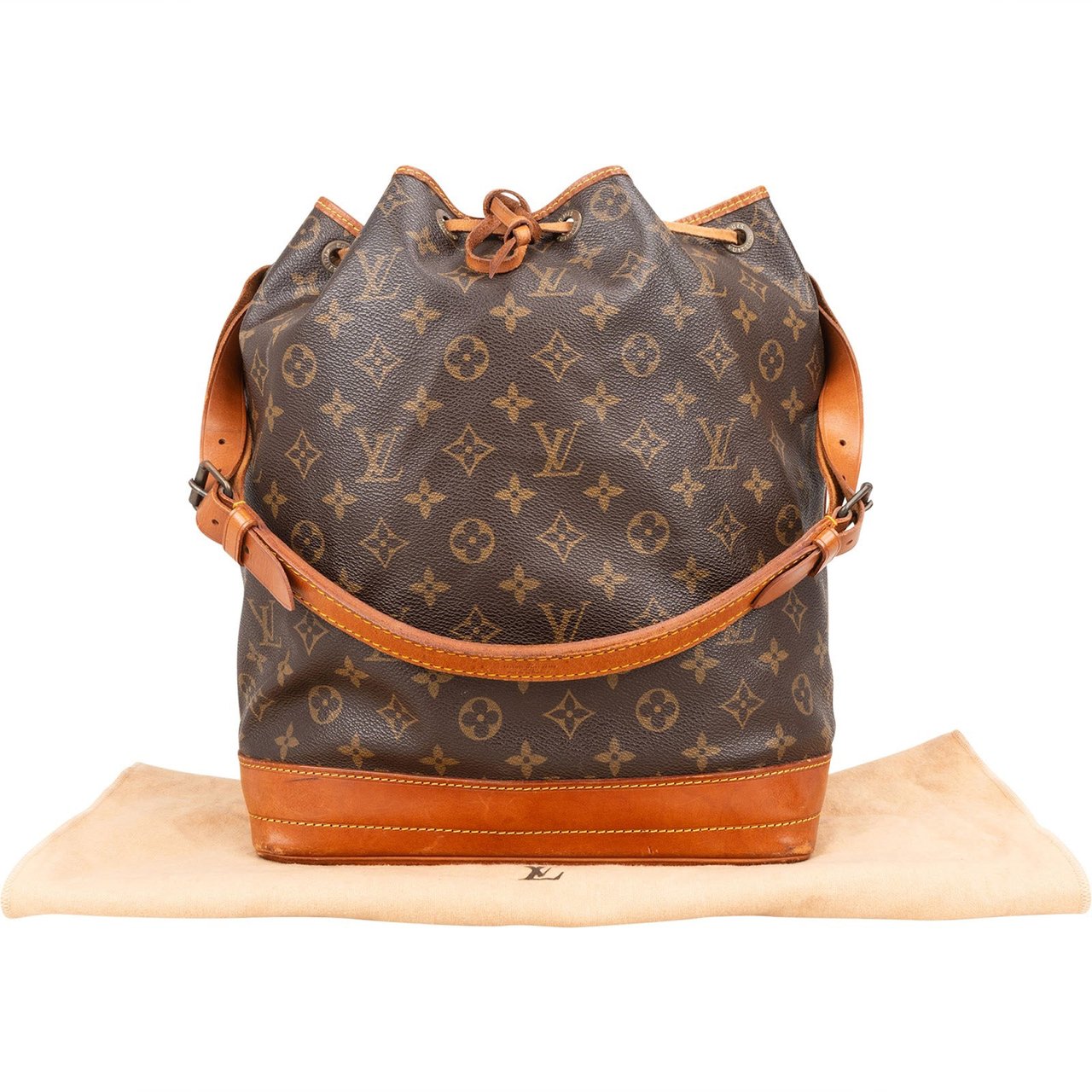 Louis Vuitton Louis Vuitton Monogram Canvas Sac Noé Grande Shoulder Bag Bruin