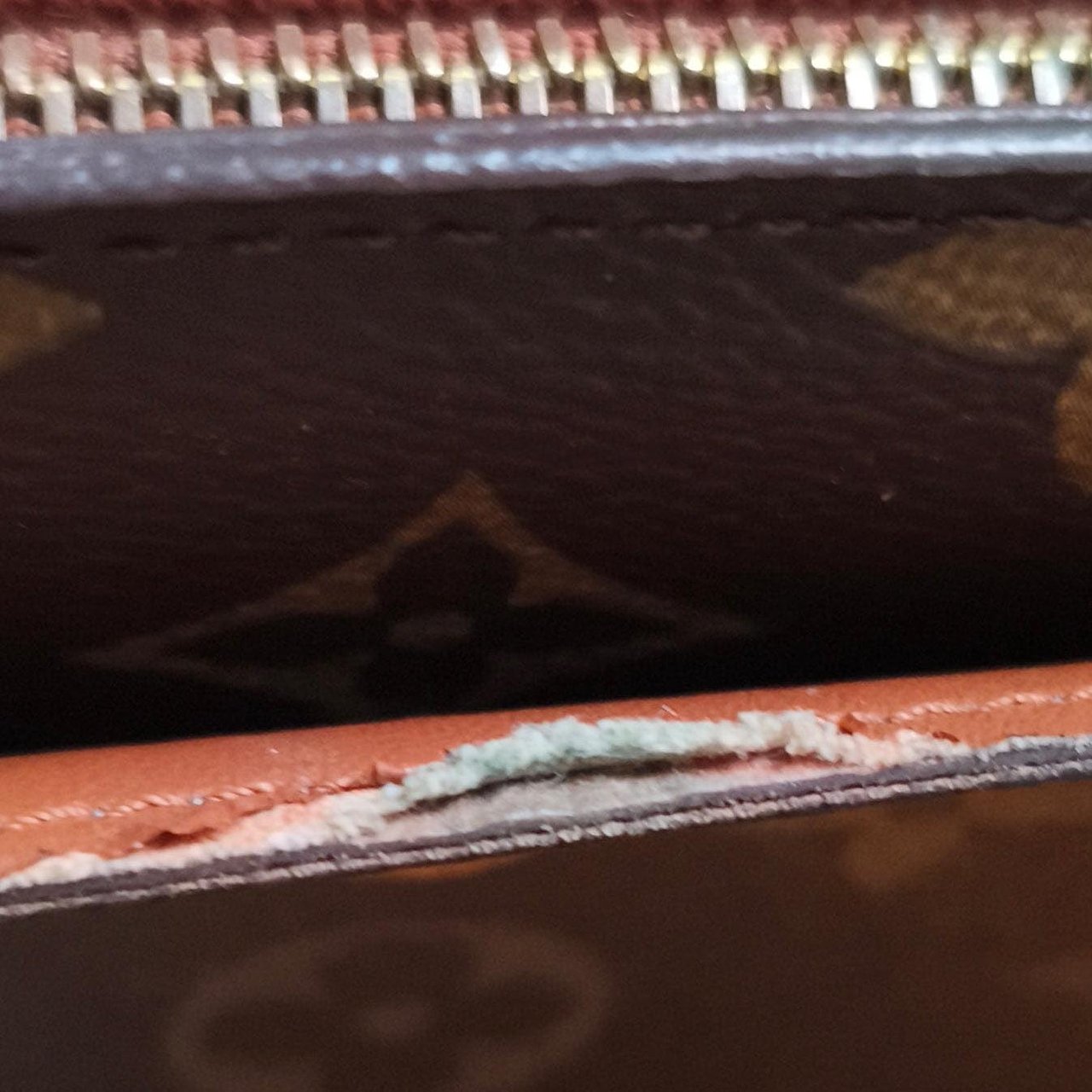 Louis Vuitton Louis Vuitton Monogram Canvas Alexandra Wallet Bruin