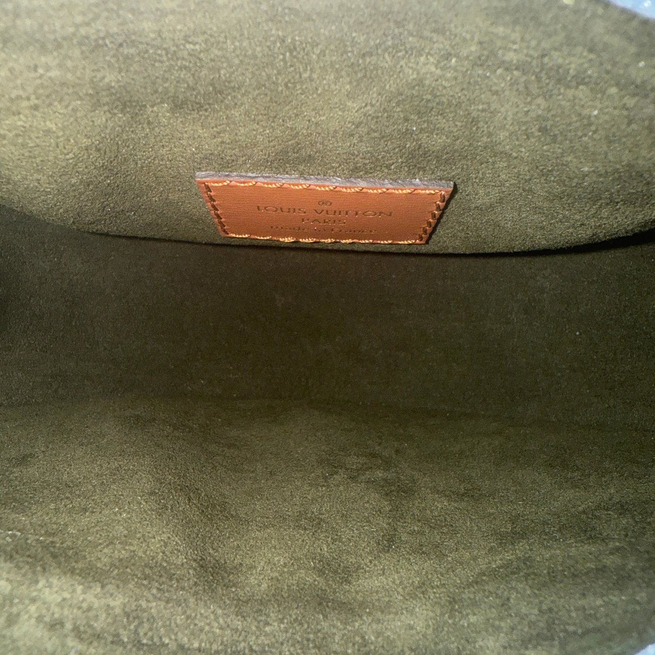 Louis Vuitton Louis Vuitton Metallic Monogram LV Garden Loop PM Blau / neuwertig Divers