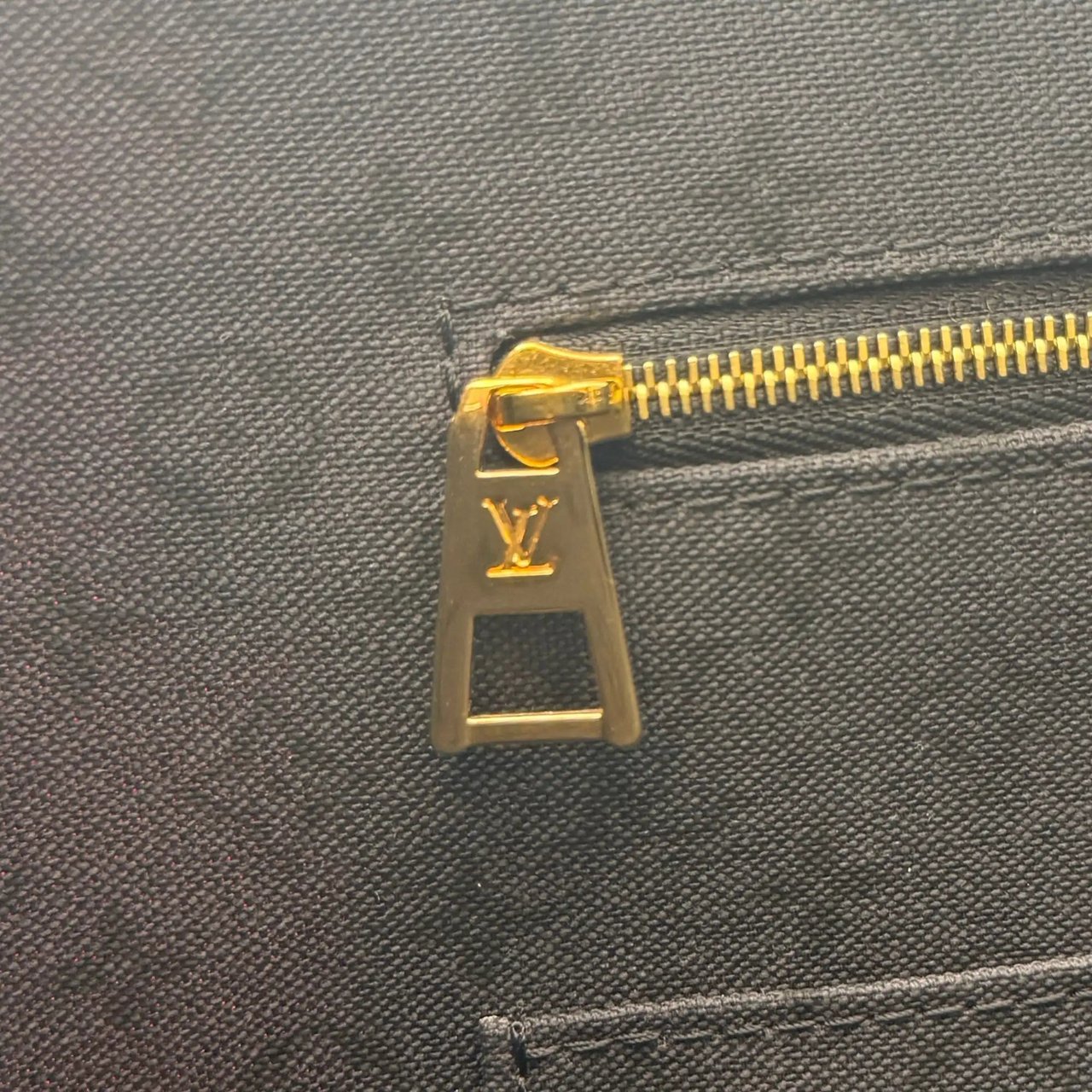 Louis Vuitton Louis Vuitton Monogram Giant Crafty Onthego GM M45358 Rot / sehr gut Rood