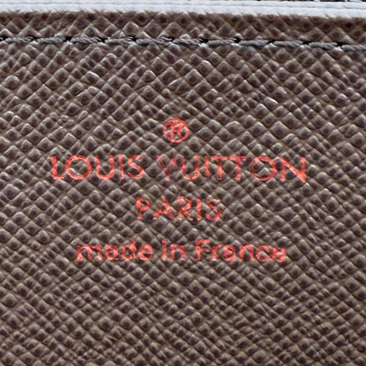 Louis Vuitton Louis Vuitton Zippy Geldbörse in Damier Ebene Canvas N41661 Braun / neuwertig Bruin