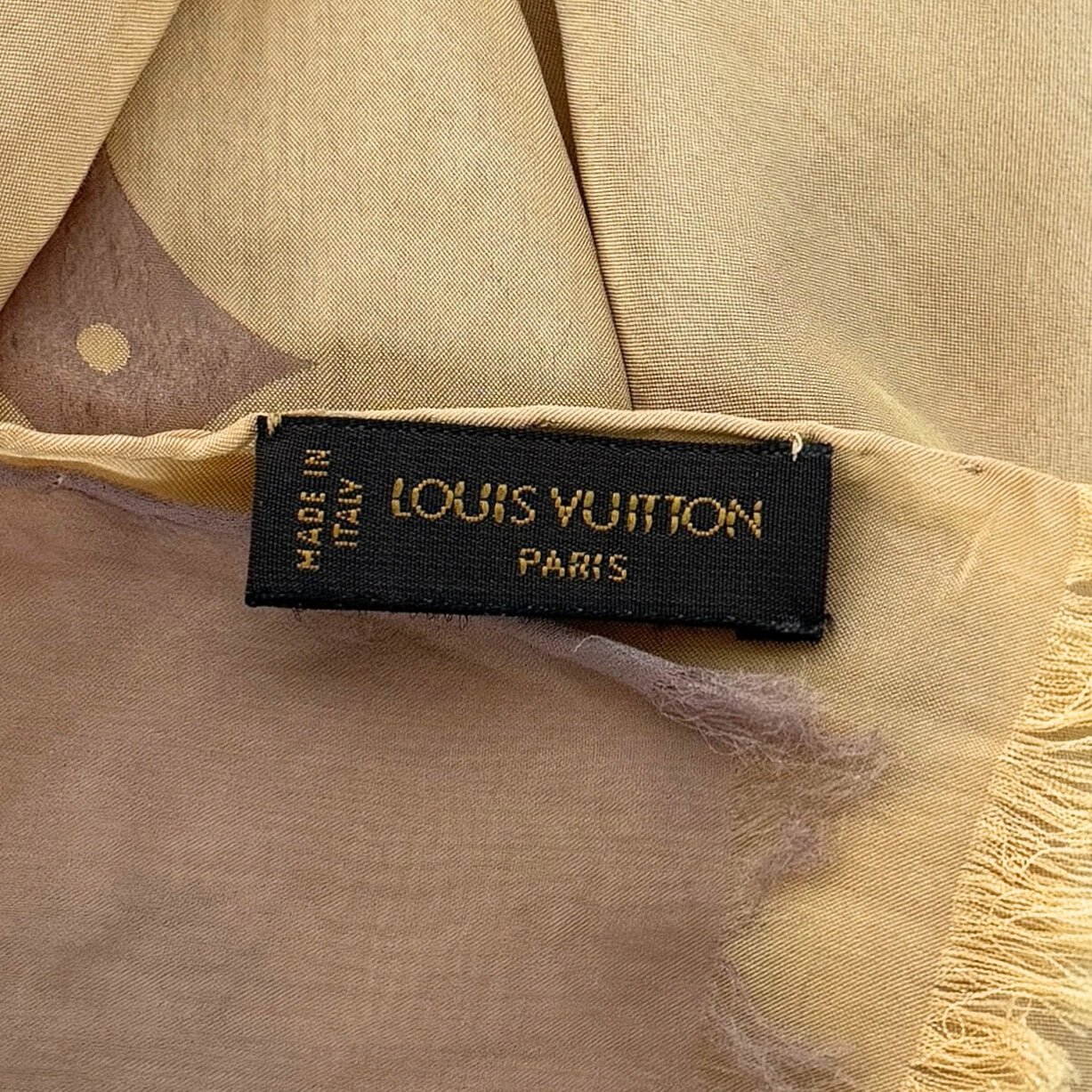 Louis Vuitton Louis Vuitton Seidenschal Shine Gold  / neuwertig Bruin