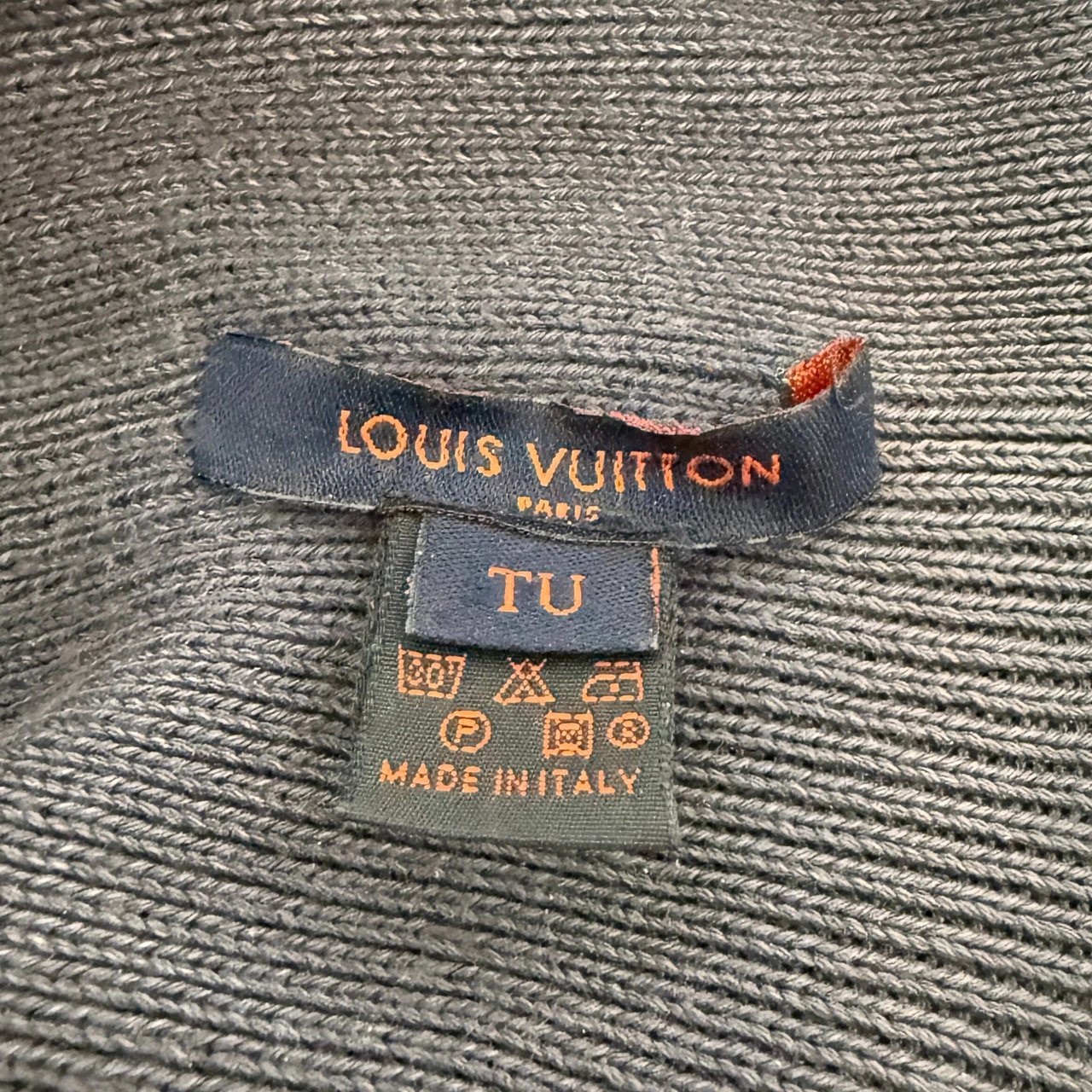 Louis Vuitton Louis Vuitton Cup Beanie Hat Dark Blue / very good Blauw