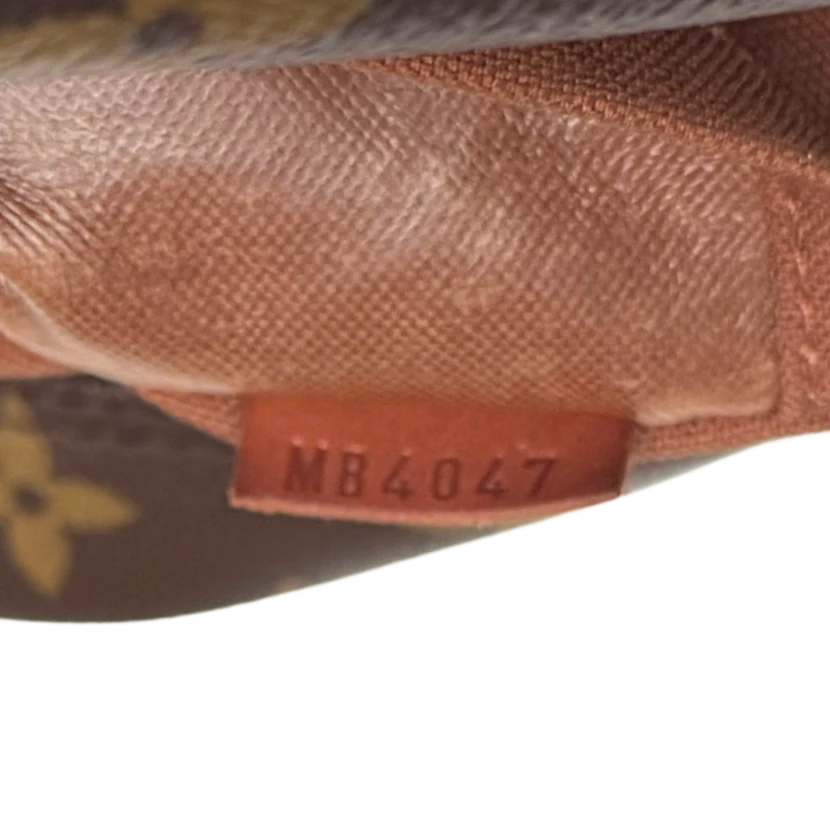 Louis Vuitton Louis Vuitton Eole 60 M23202 Braun / sehr gut Bruin