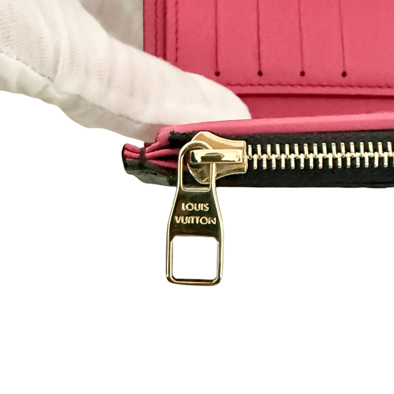 Louis Vuitton Louis Vuitton Compact Capucines Geldbörse Noir Rose / neuwertig Zwart