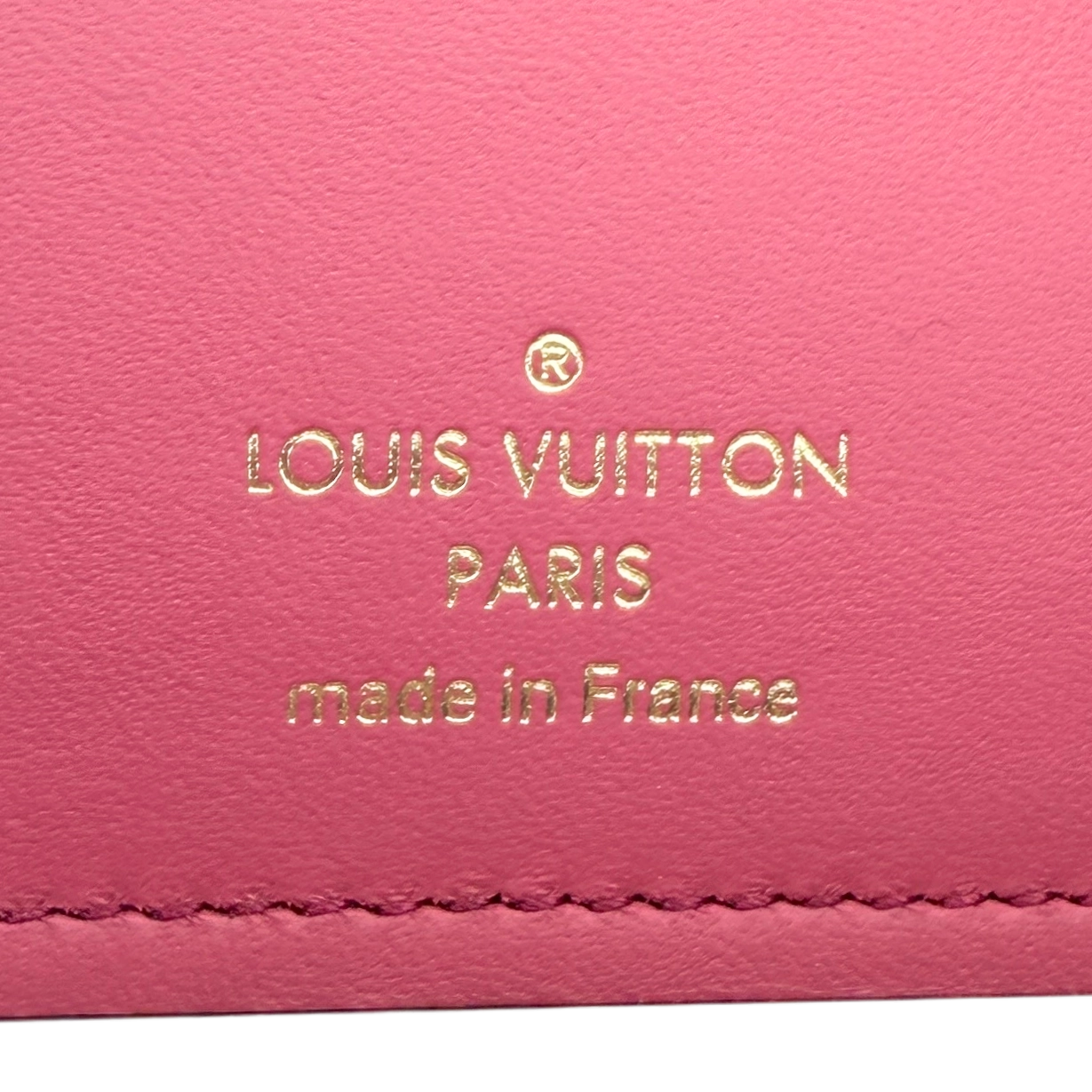 Louis Vuitton Louis Vuitton Compact Capucines Geldbörse Noir Rose / neuwertig Zwart