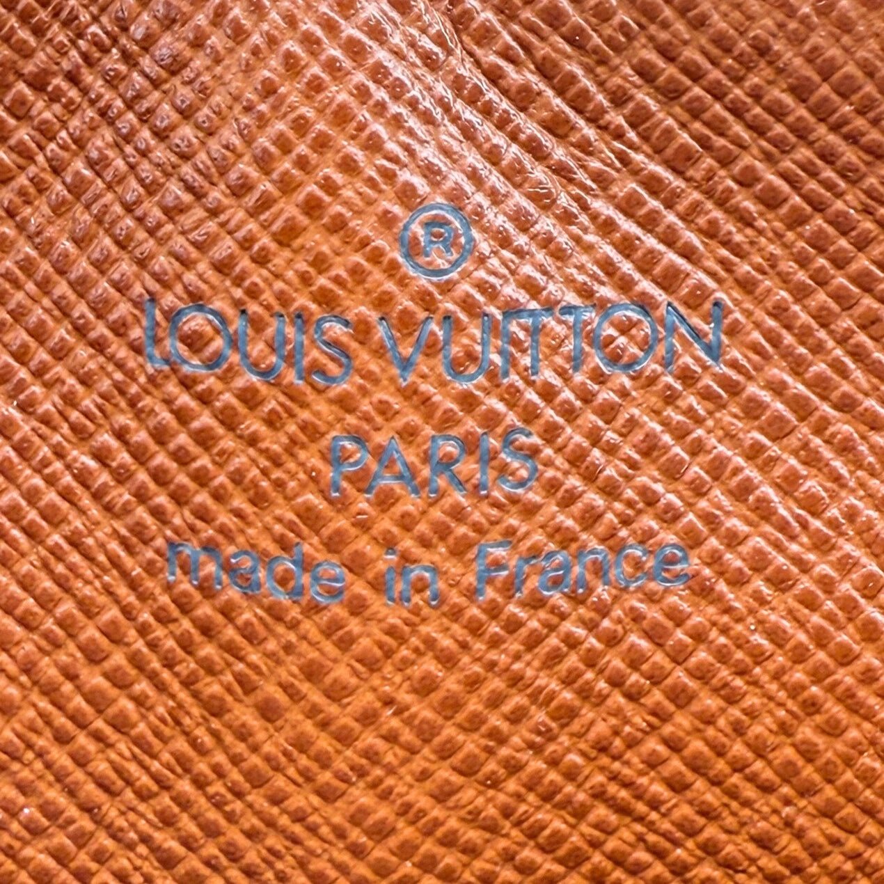 Louis Vuitton Louis Vuitton Pochette Cité Monogram Canvas Braun / sehr gut Bruin