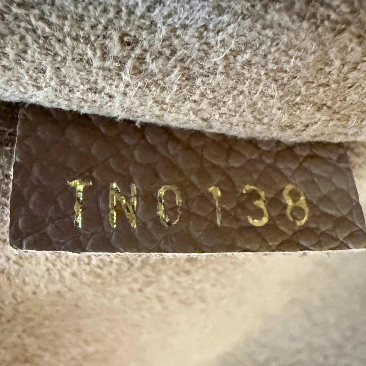 Louis Vuitton Louis Vuitton Daily Pouch Sesame Monogram Canvas Braun / neuwertig Bruin