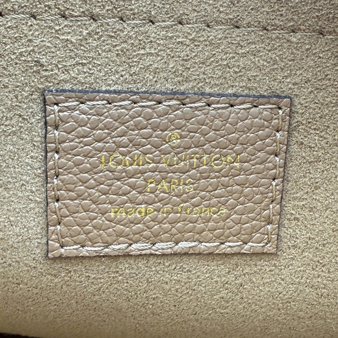 Louis Vuitton Louis Vuitton Daily Pouch Sesame Monogram Canvas Braun / neuwertig Bruin