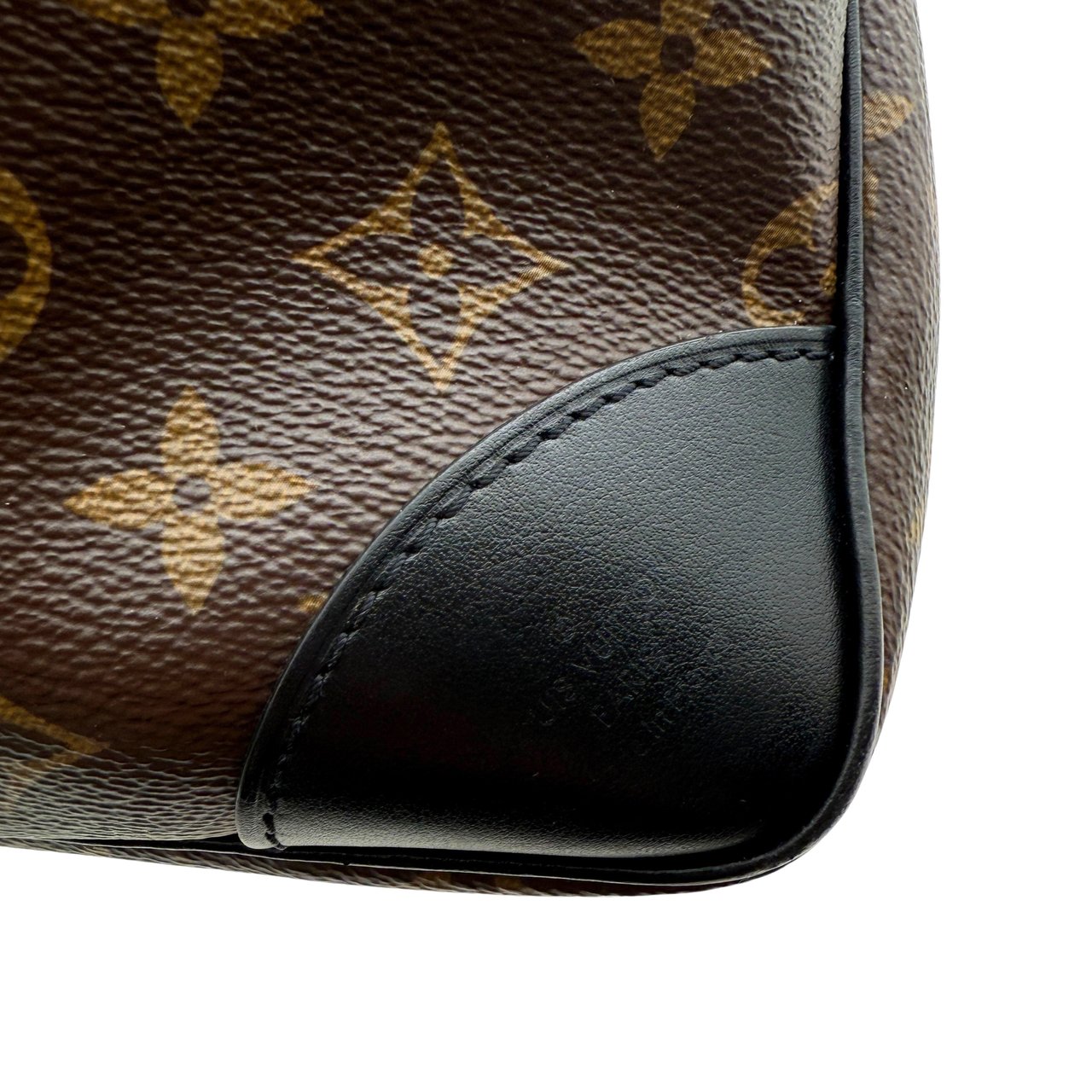 Louis Vuitton Louis Vuitton Odeon NM MM Monogram Canvas Braun / sehr gut Bruin