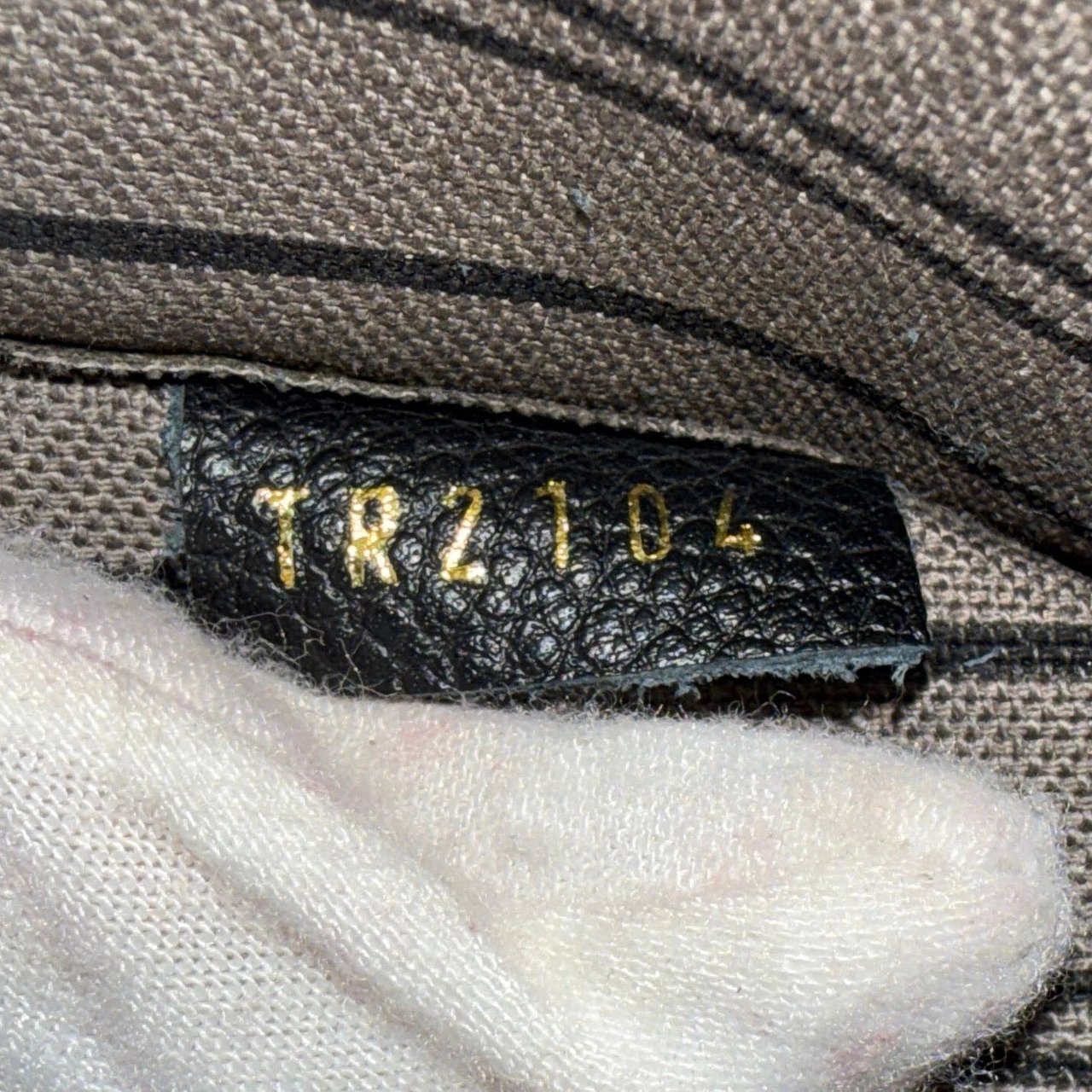 Louis Vuitton Louis Vuitton Montaigne BB Monogram Empreinte Schwarz / sehr gut Zwart