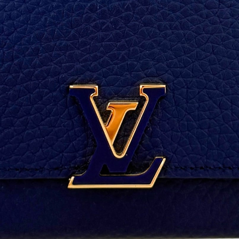 Louis Vuitton Louis Vuitton Capucines Compact Geldbörse Marineblau Fullset / neuwertig Blauw