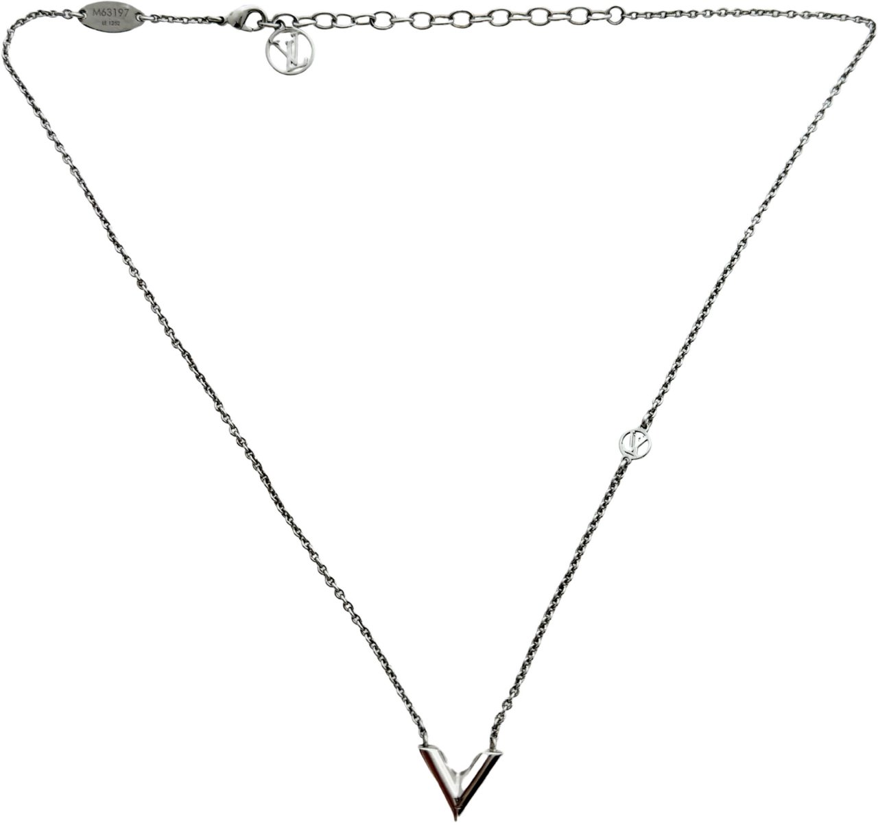 Louis Vuitton Louis Vuitton Essential V Necklace Silver / mint condition Zilver