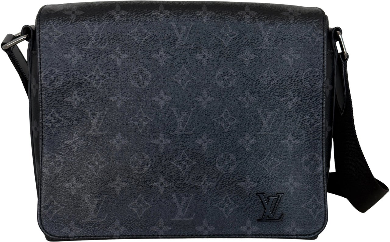 Louis Vuitton Louis Vuitton District PM Messenger Bag Monogram Eclipse / sehr gut Zwart