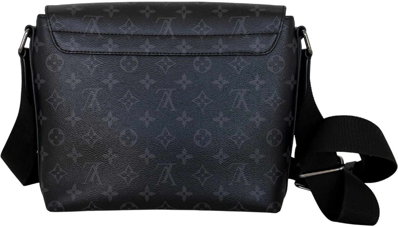 Louis Vuitton Louis Vuitton District PM Messenger Bag Monogram Eclipse / sehr gut Zwart