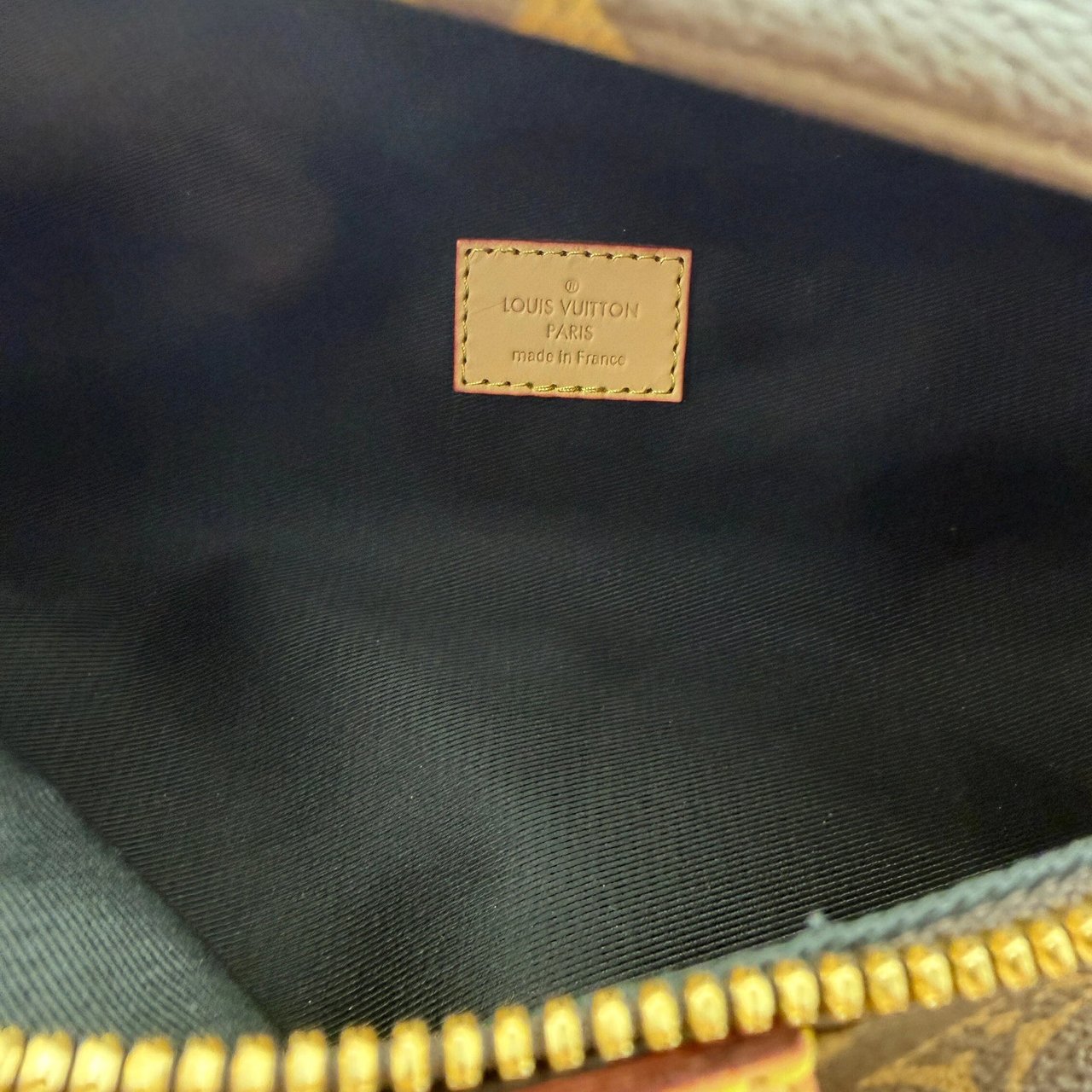 Louis Vuitton Louis Vuitton Bumbag Monogram Canvas M43644 Braun / neuwertig Bruin