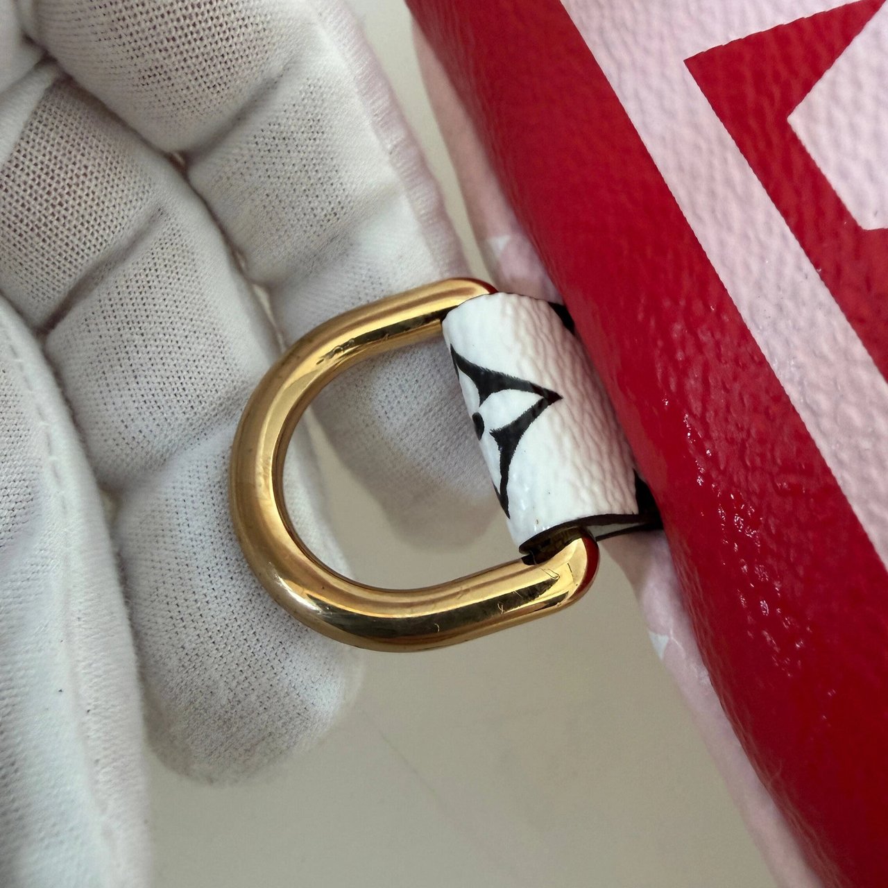 Louis Vuitton Louis Vuitton Bumbag M44575 Monogram Giant Rot / neuwertig Rood