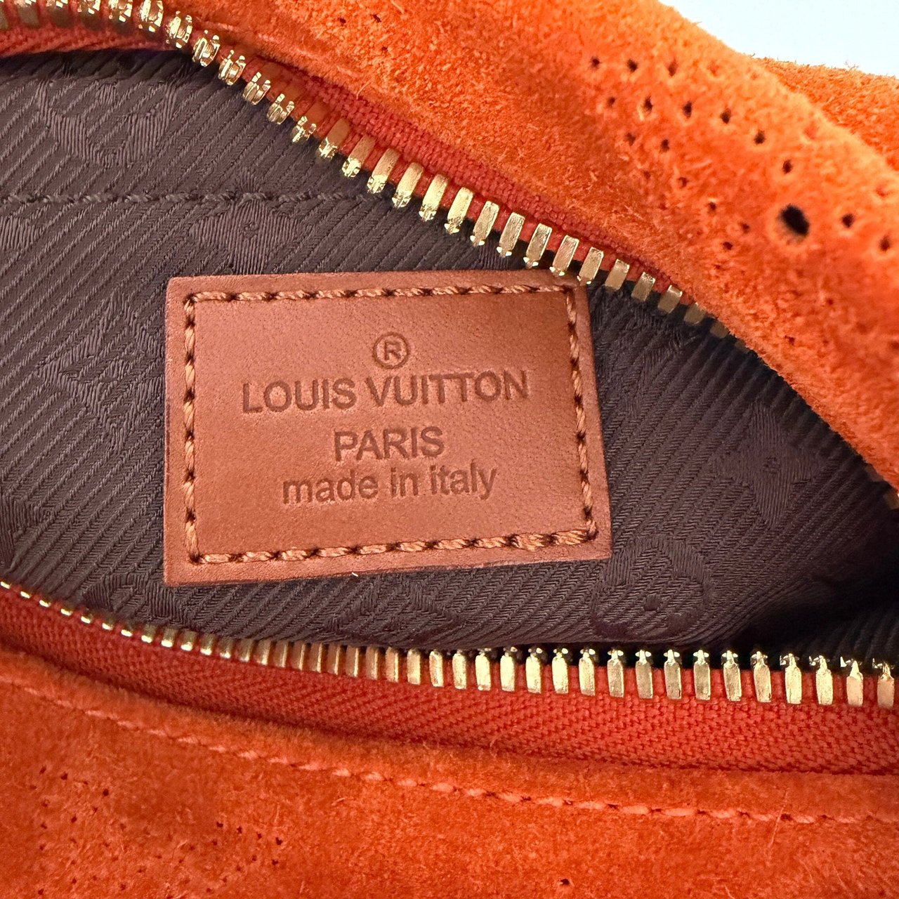 Louis Vuitton Louis Vuitton Limited Edition Orange Monogram Suede Onatah PM Bag / neuwertig Oranje
