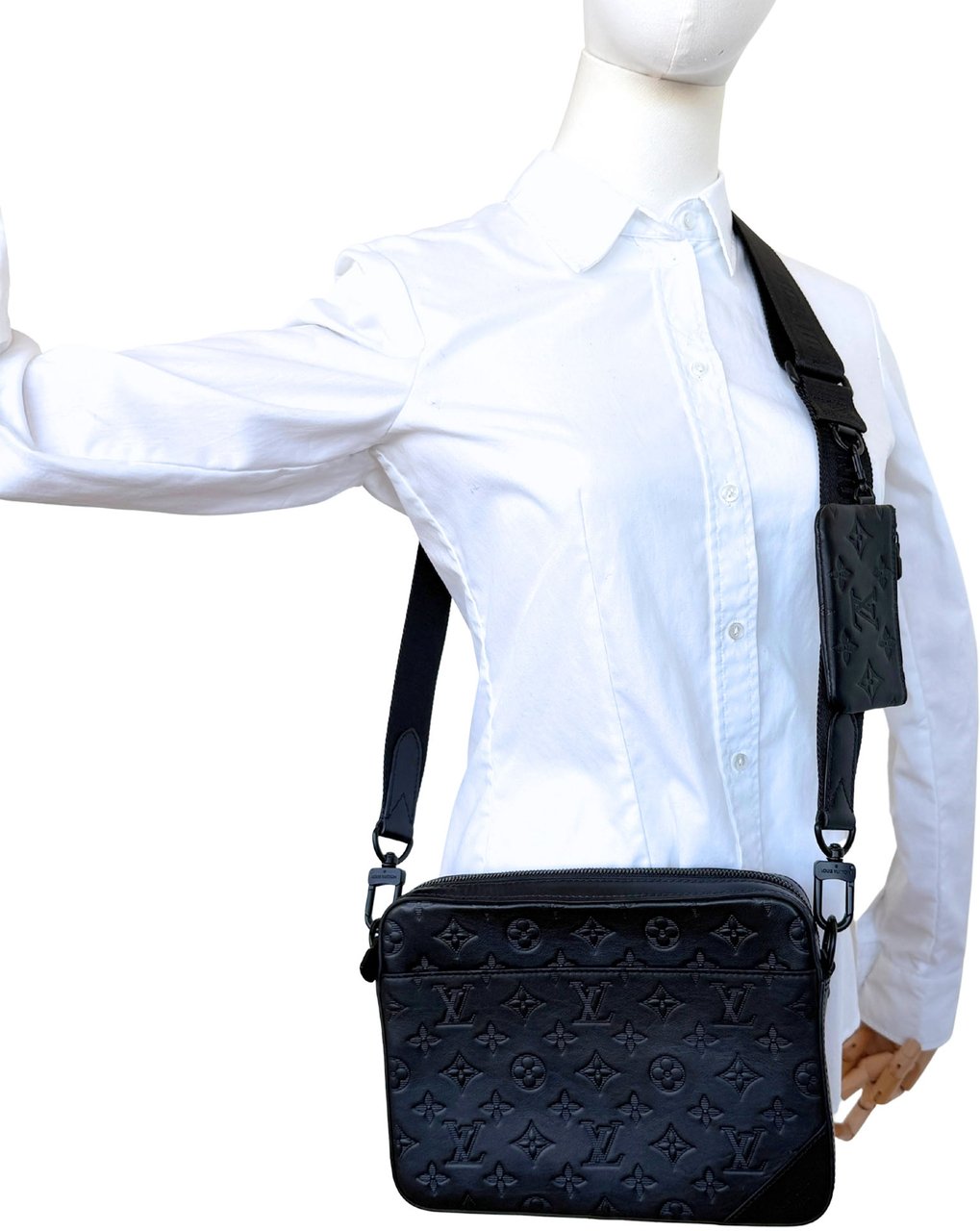 Louis Vuitton Louis Vuitton Duo Messenger Bag Schwarz Fullset M69827 / sehr gut Zwart