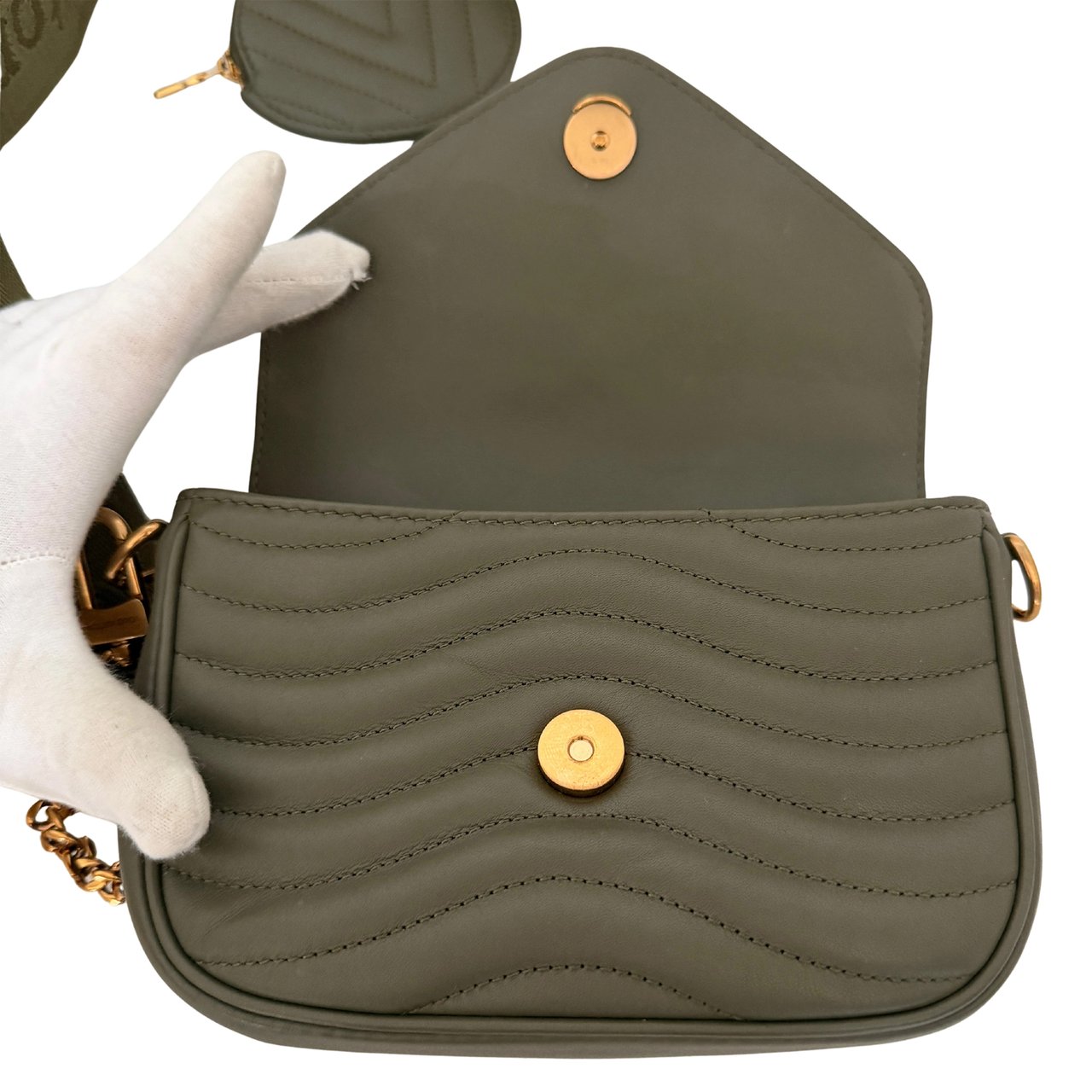 Louis Vuitton New Wave Multi Pochette Leather khaki Groen