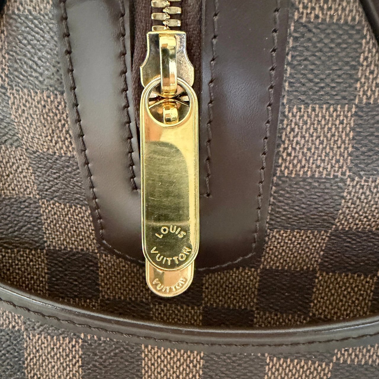 Louis Vuitton Louis Vuitton Berkeley Damier Ebene Handbag / good Divers