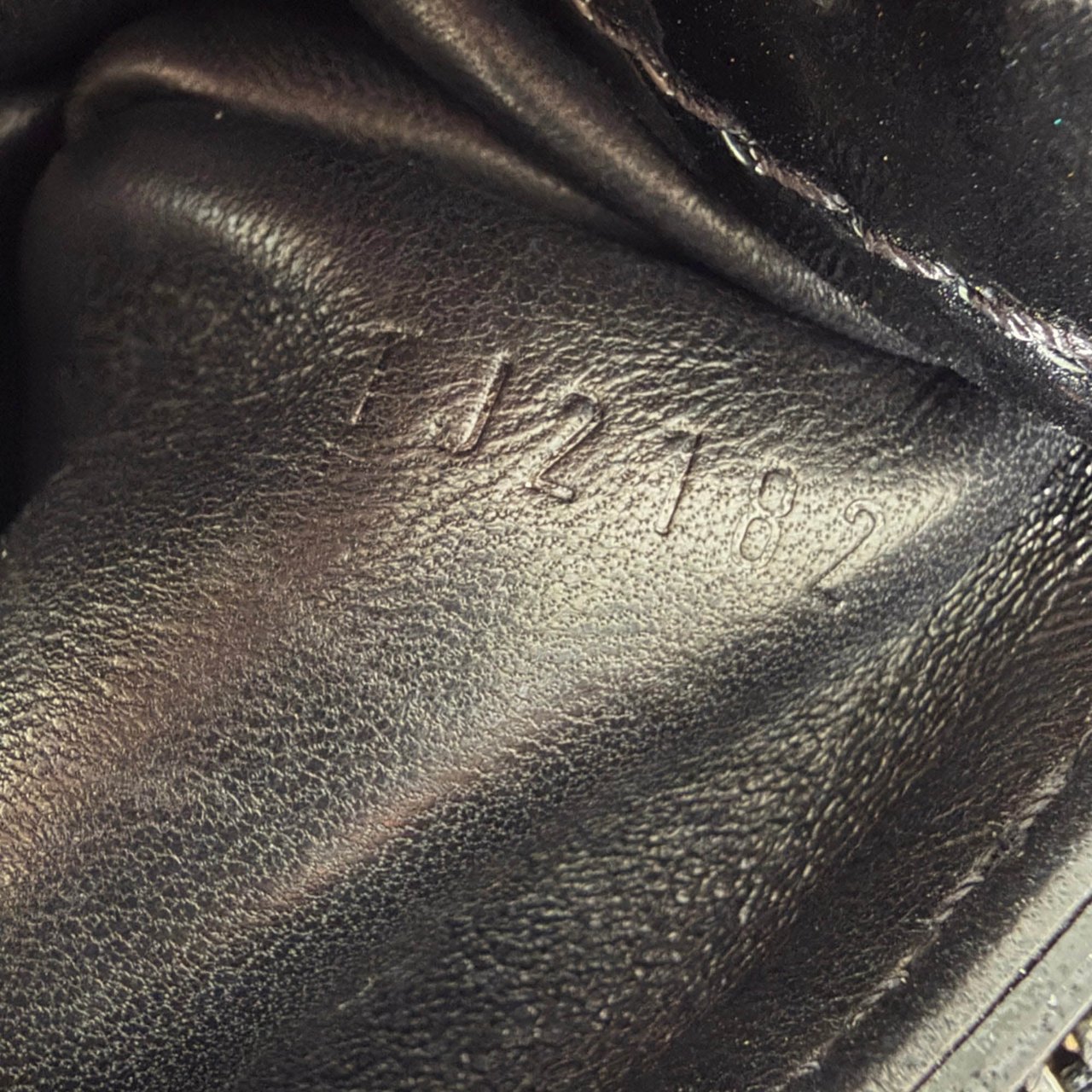 Louis Vuitton Lockit BB Bag Limited Edition 2012 Patent Leather Black / very good Zwart