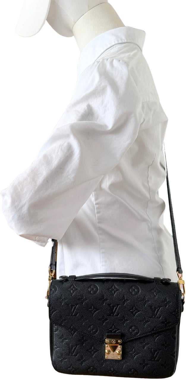 Louis Vuitton Louis Vuitton Pochette Métis Empreinte Leder M41487 Schwarz / sehr gut Zwart