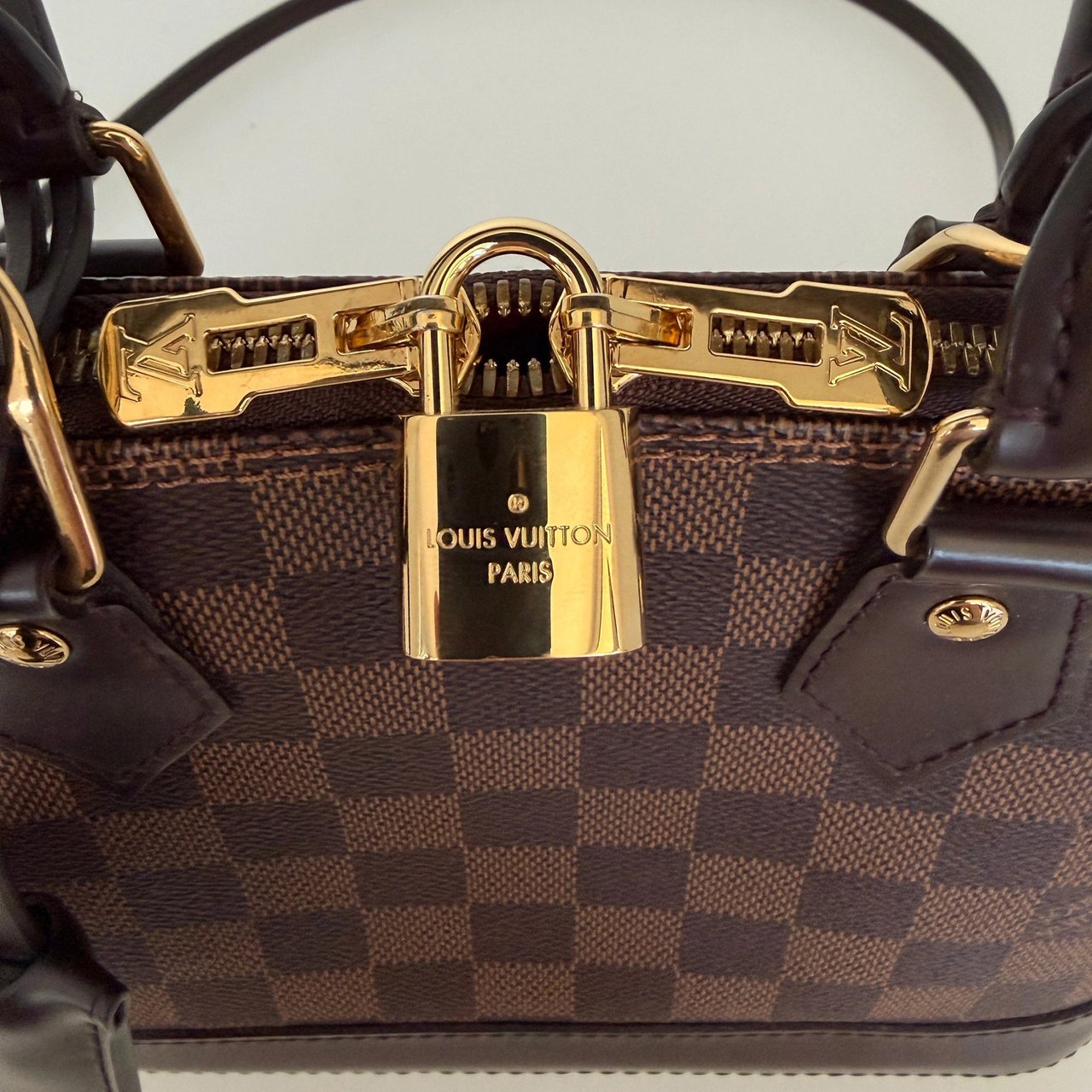 Louis Vuitton Louis Vuitton Alma BB Ebene Canvas N40606 Braun Fullset / neuwertig Bruin