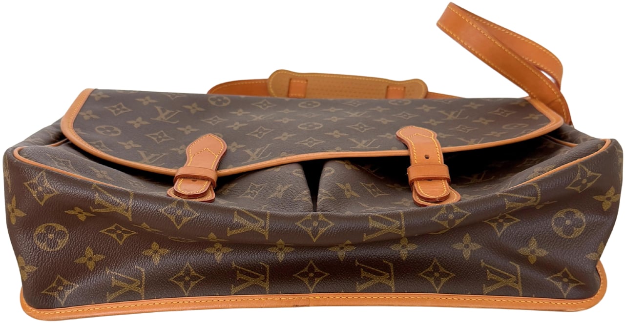 Louis Vuitton Louis Vuitton Gibeciere GM Monogram Canvas Vintage / very good Bruin